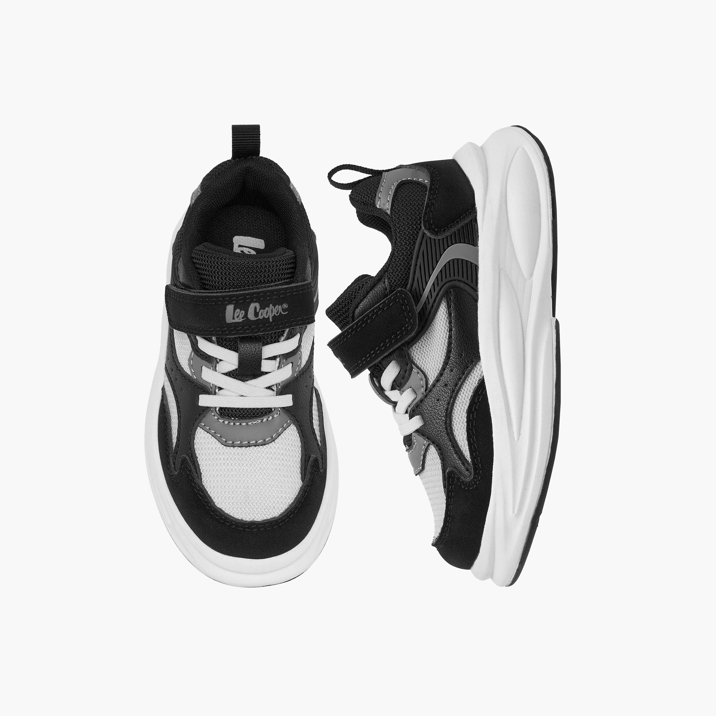 حذاء سنيكرز بألواح وشريط إغلاق لاصق للأولاد من لي كوبر-boys-shoes-sneakers-image-1