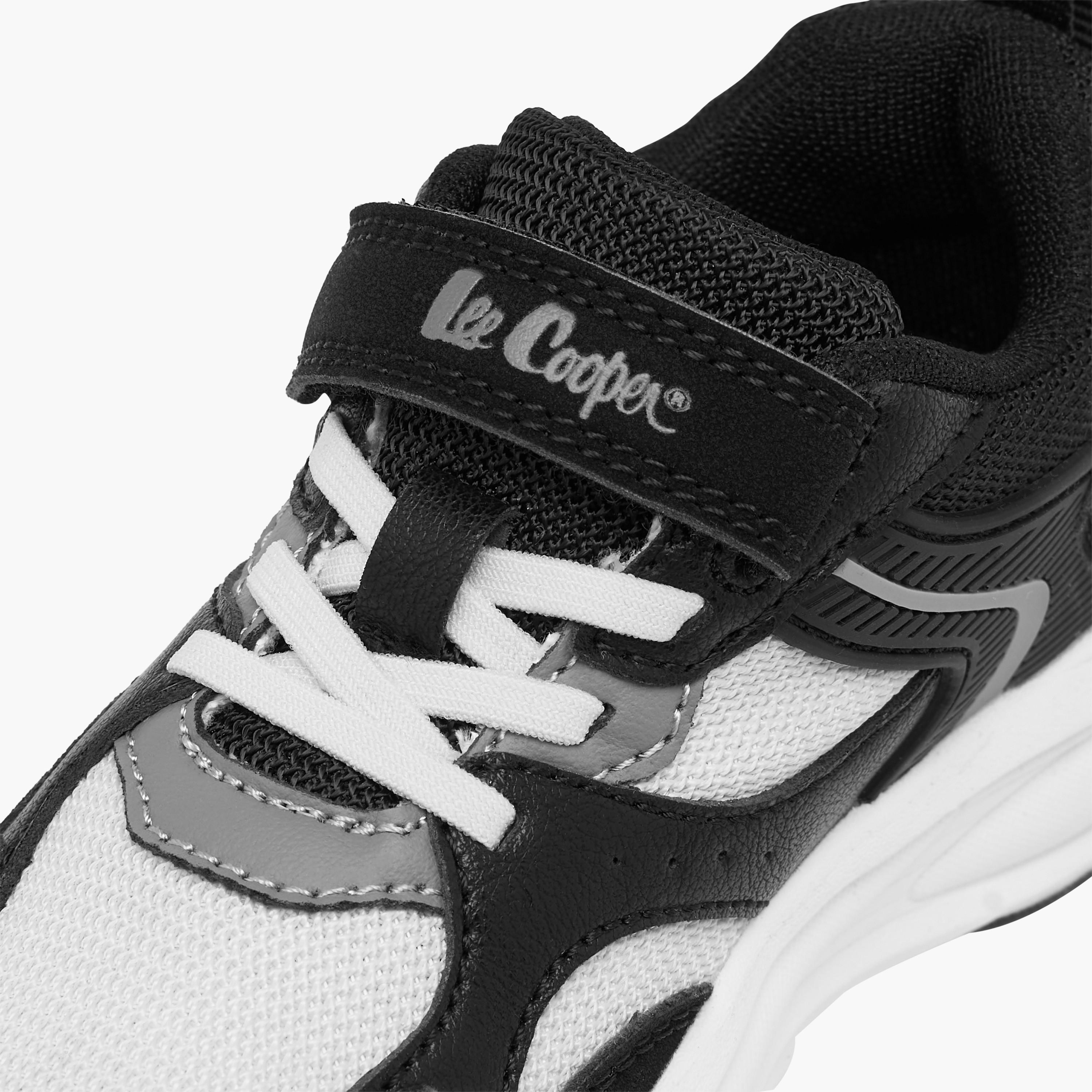 حذاء سنيكرز بألواح وشريط إغلاق لاصق للأولاد من لي كوبر-boys-shoes-sneakers-image-4