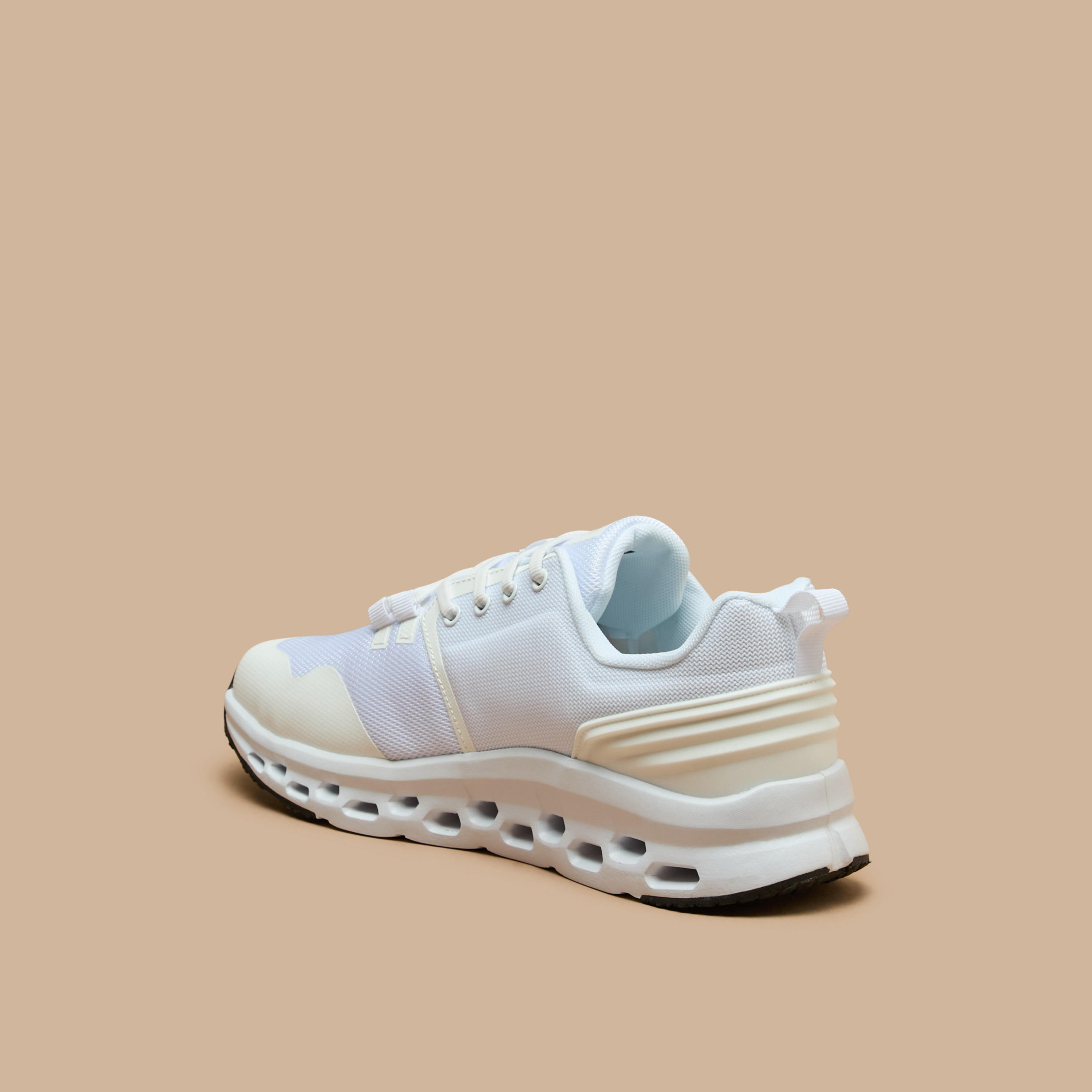 حذاء سنيكرز سادة بكاحل منخفض ورباط إغلاق للرجال من لي كوبر-men-shoes-sneakers-image-2