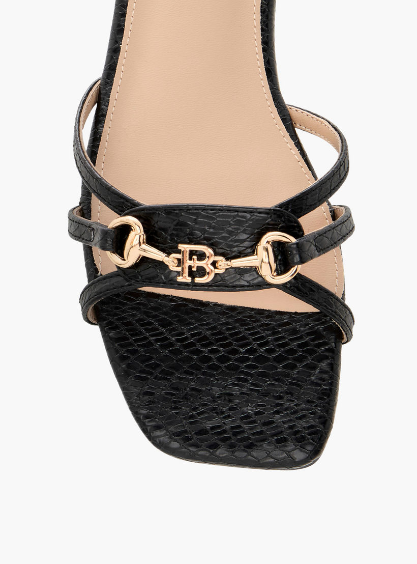 صندل مسطّح سهل الارتداء بزينة معدنية من فلورا بيلا-women-shoes-flats-sandals-image-4