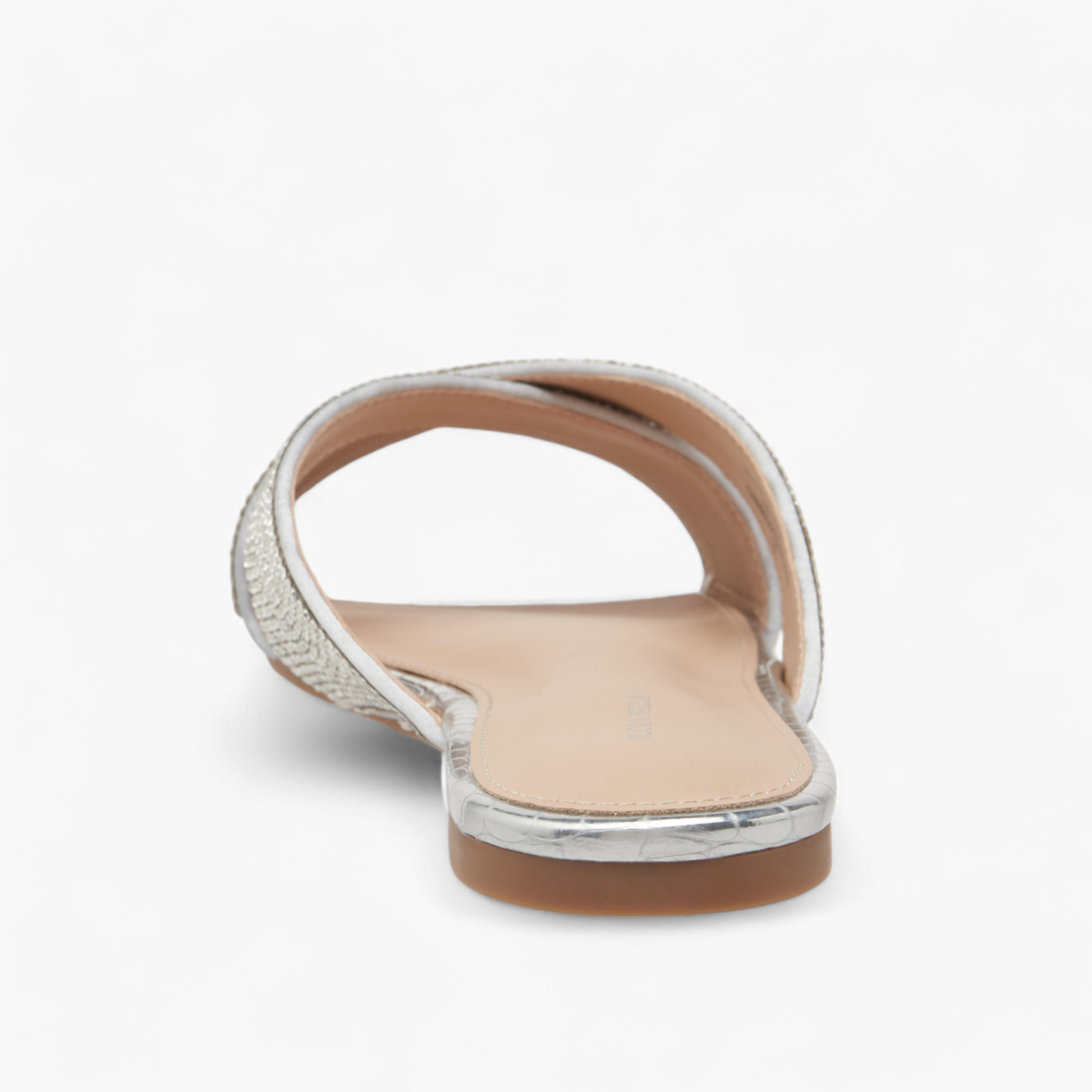 صندل مسطّح مزيّن سهل الارتداء بحزام متقاطع من فلورا بيلا-women-shoes-flats-sandals-image-5