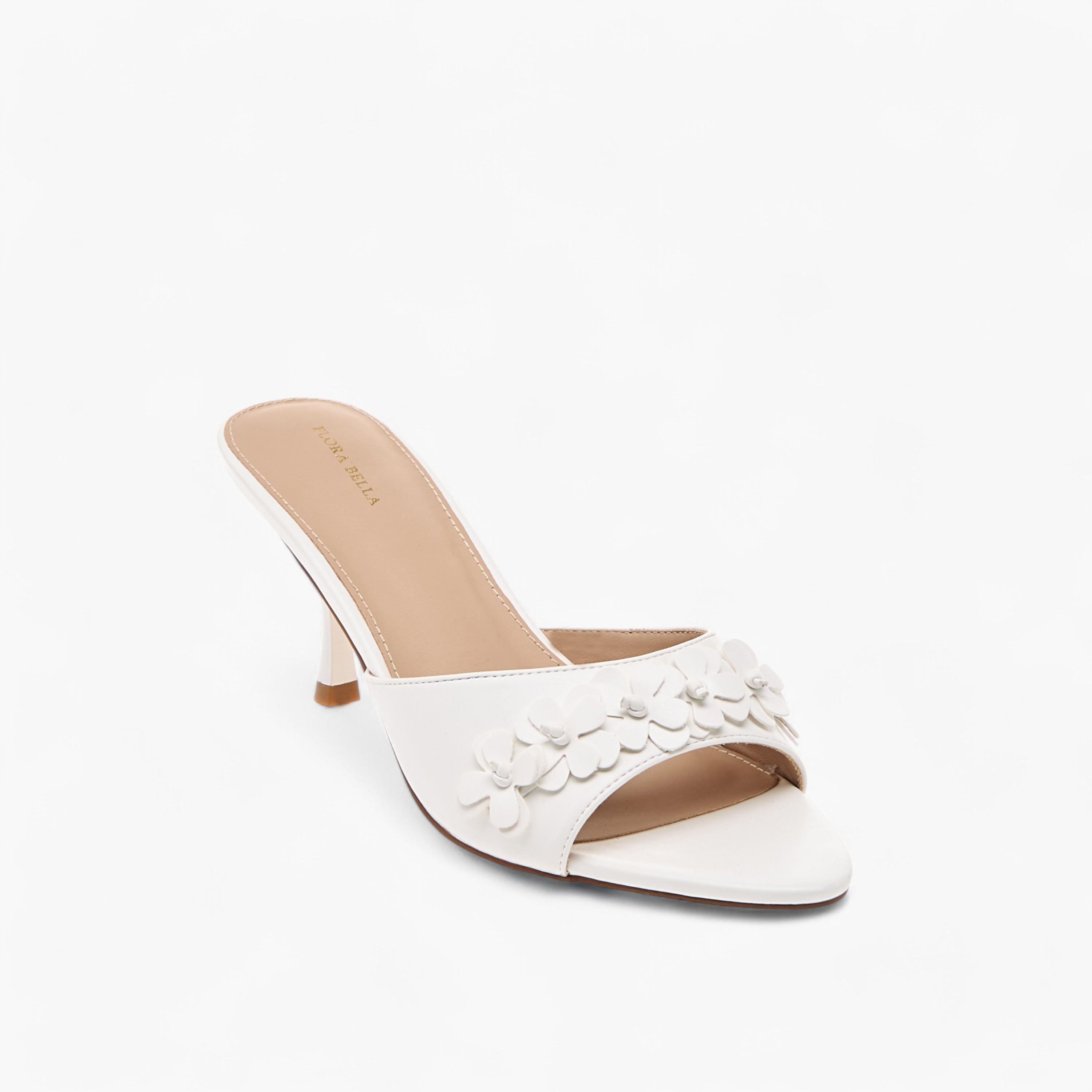صندل سهل الارتداء بكعب واسع وزخارف أزهار من فلورا بيلا-women-shoes-sandals-heeled-image-2