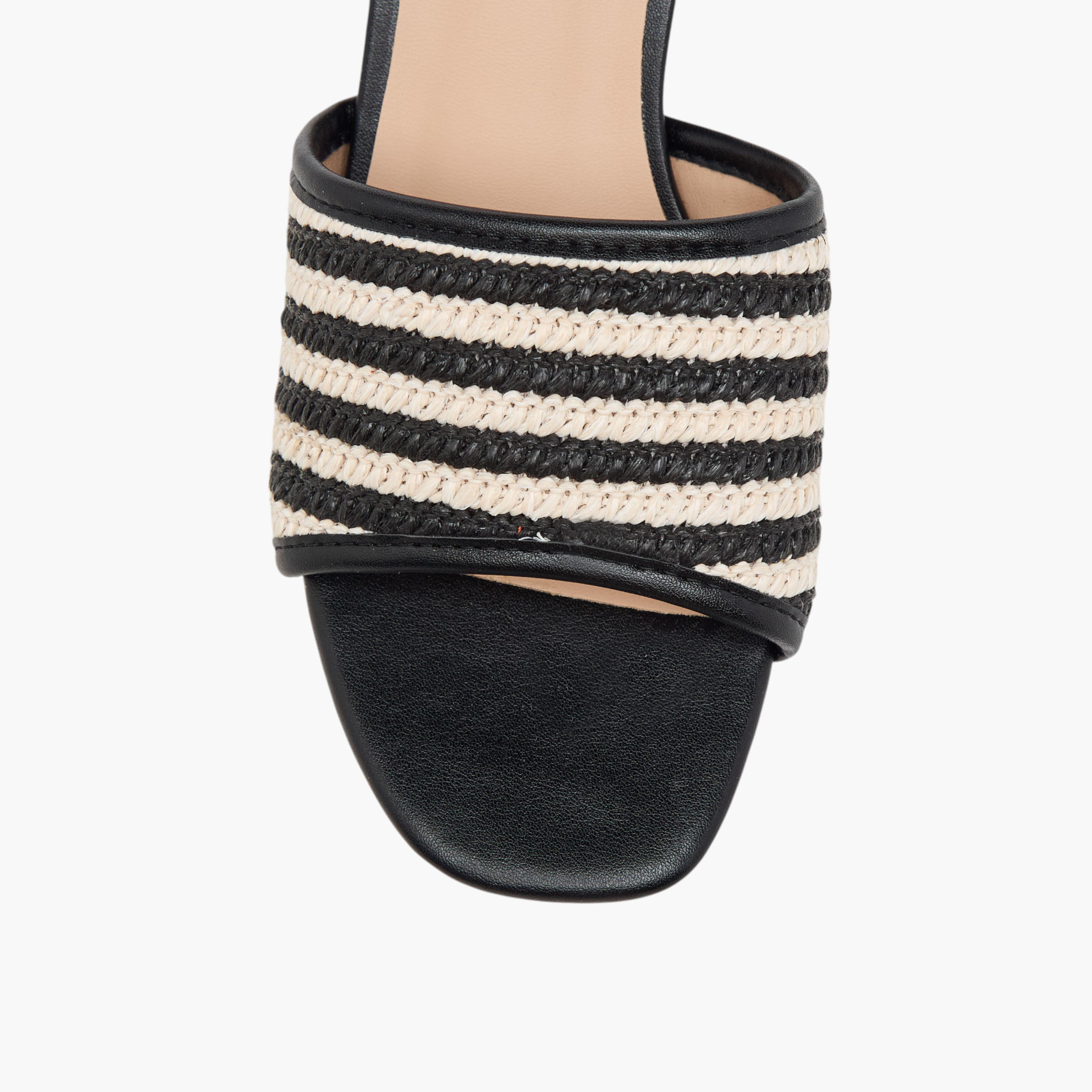 صندل سهل الارتداء بارز الملمس بكعب عريض من فلورا بيلا-women-shoes-sandals-heeled-image-4