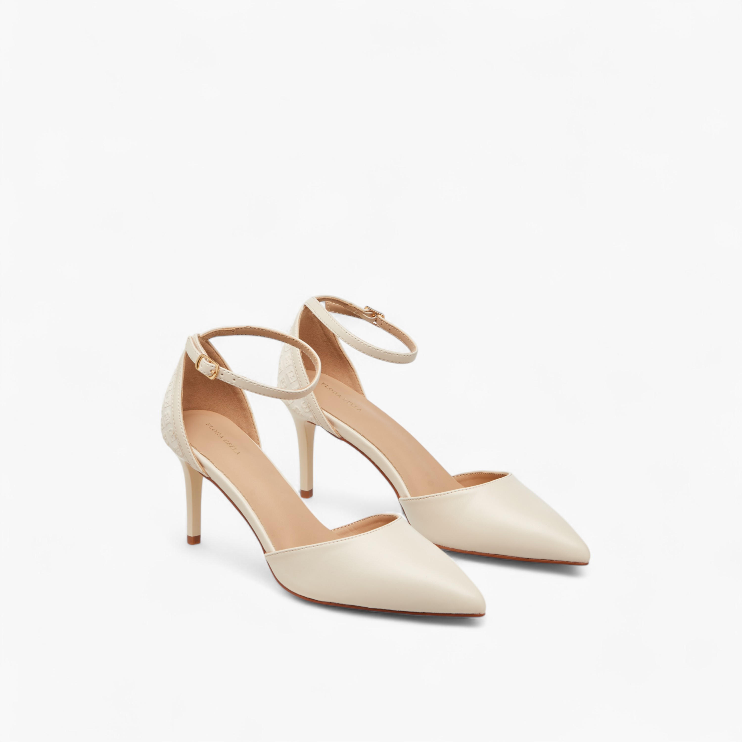 حذاء بمقدمة مدببة وكعب ستيليتو وإبزيم إغلاق ونقوش مونوجرام من فلورا بيلا-women-shoes-heels-image-1