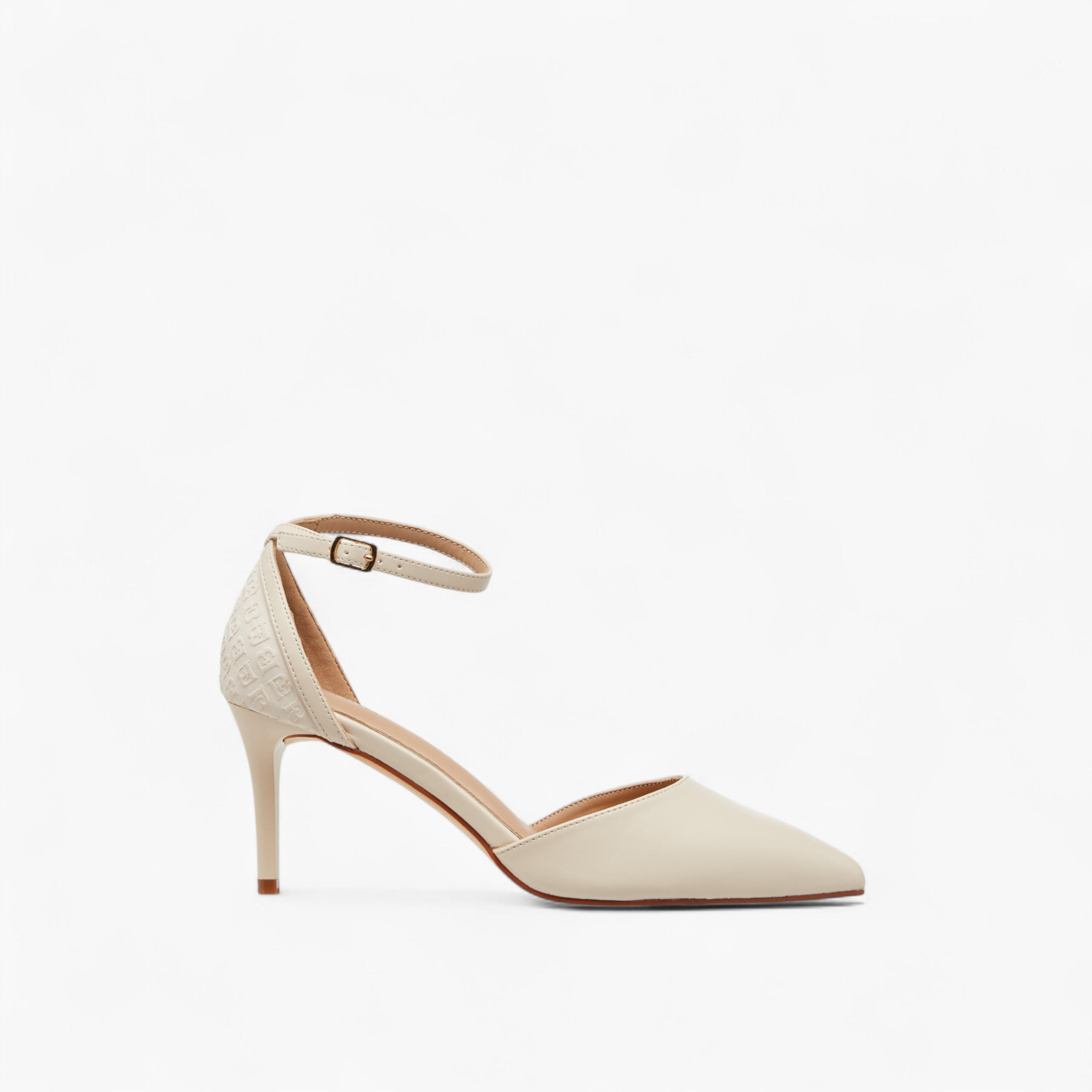 حذاء بمقدمة مدببة وكعب ستيليتو وإبزيم إغلاق ونقوش مونوجرام من فلورا بيلا-women-shoes-heels-image-3