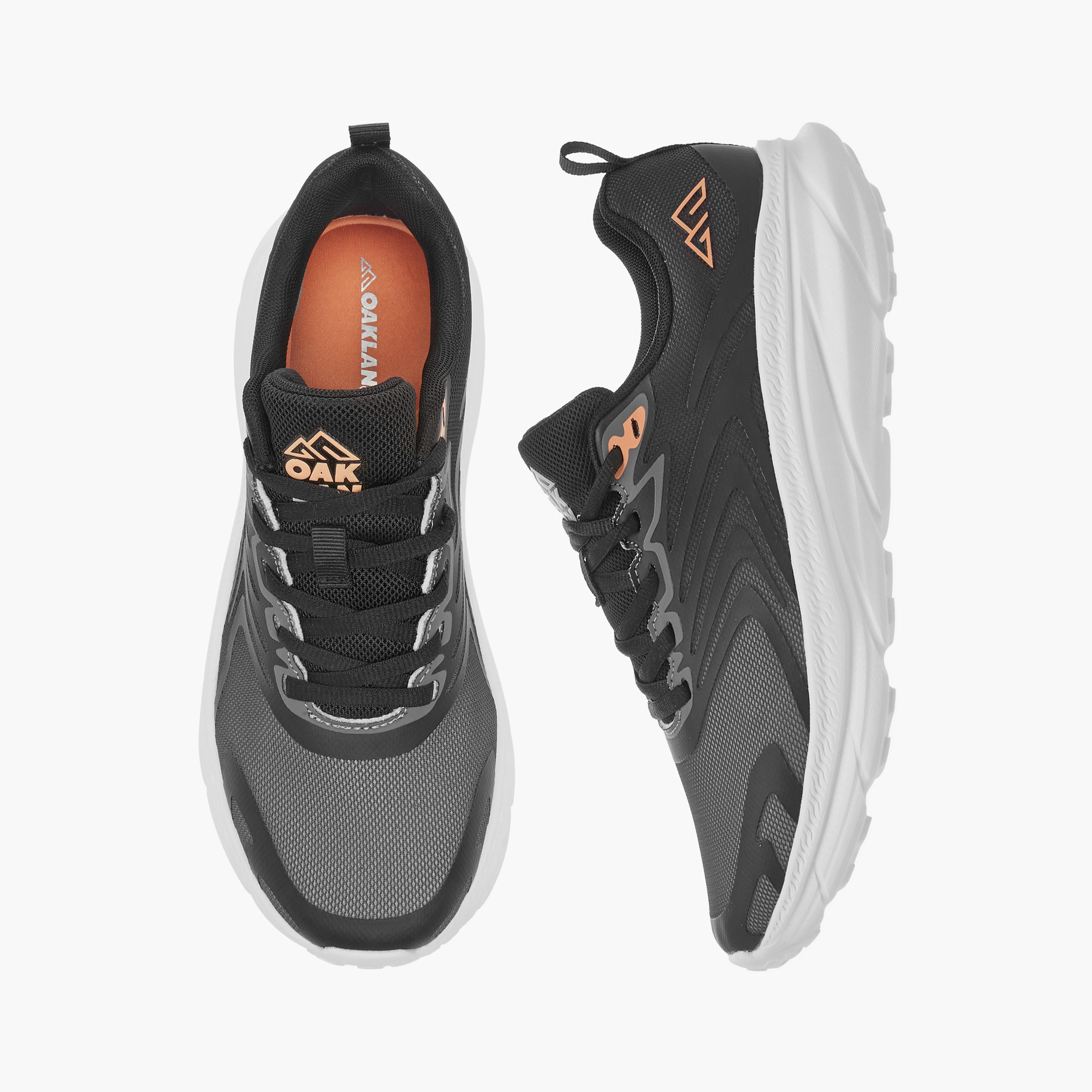 حذاء رياضي برباط إغلاق وتفاصيل ألسنة سحب أوكلان من شو إكسبريس-women-shoes-sneakers-image-1