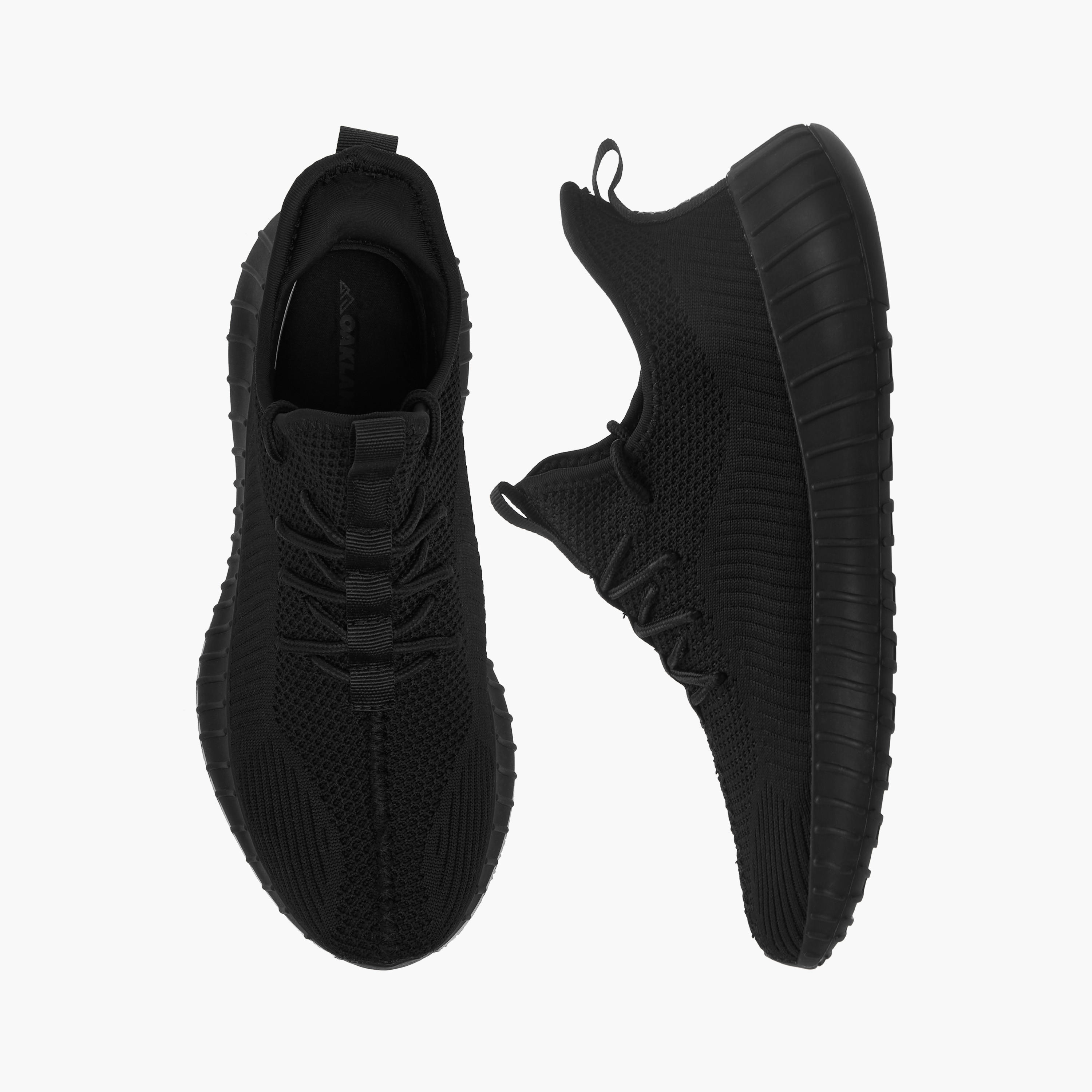 حذاء رياضي بارز الملمس برباط إغلاق من أوكلان من شو إكسبريس-women-shoes-sneakers-image-1