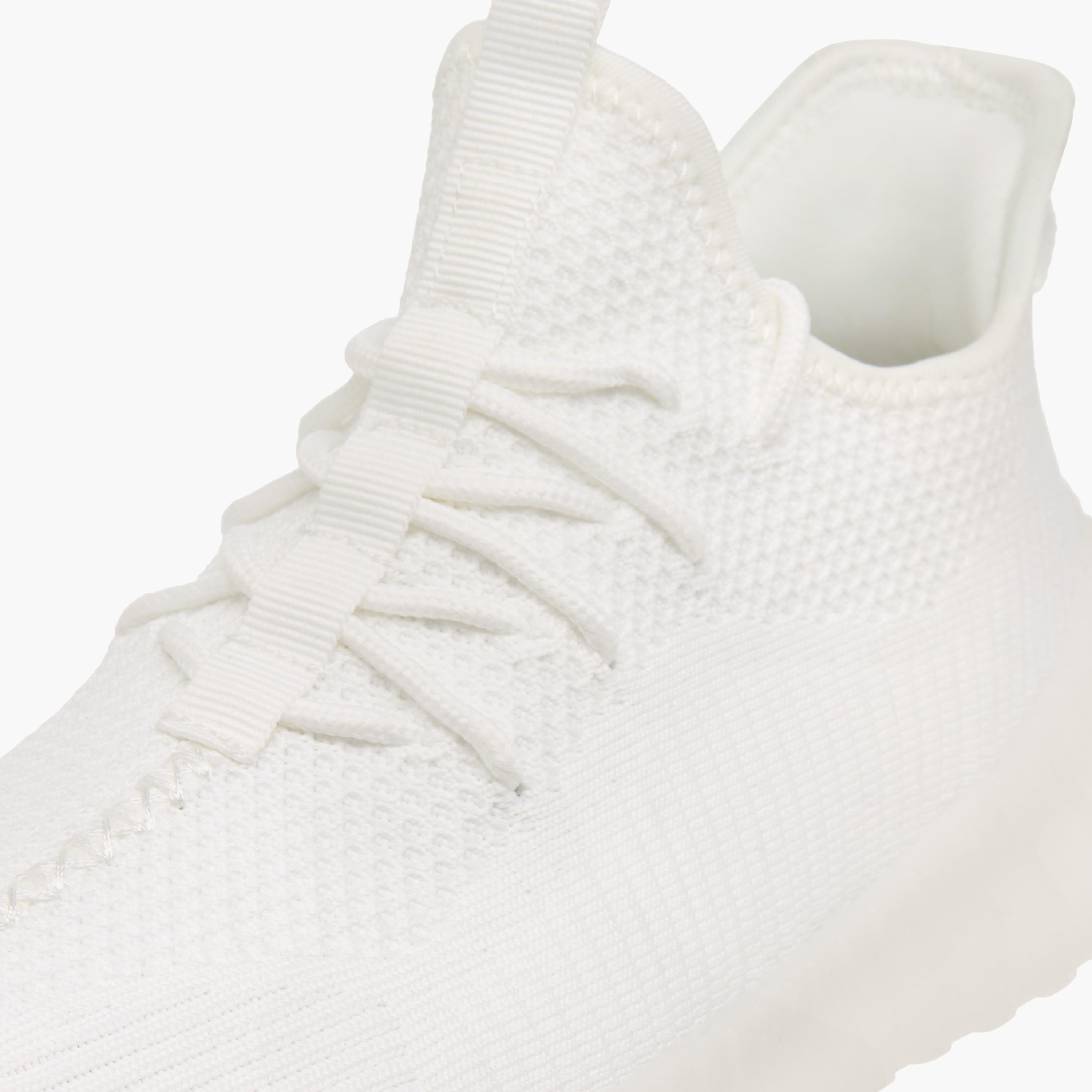 حذاء رياضي بارز الملمس برباط إغلاق من أوكلان من شو إكسبريس-women-shoes-sneakers-image-4