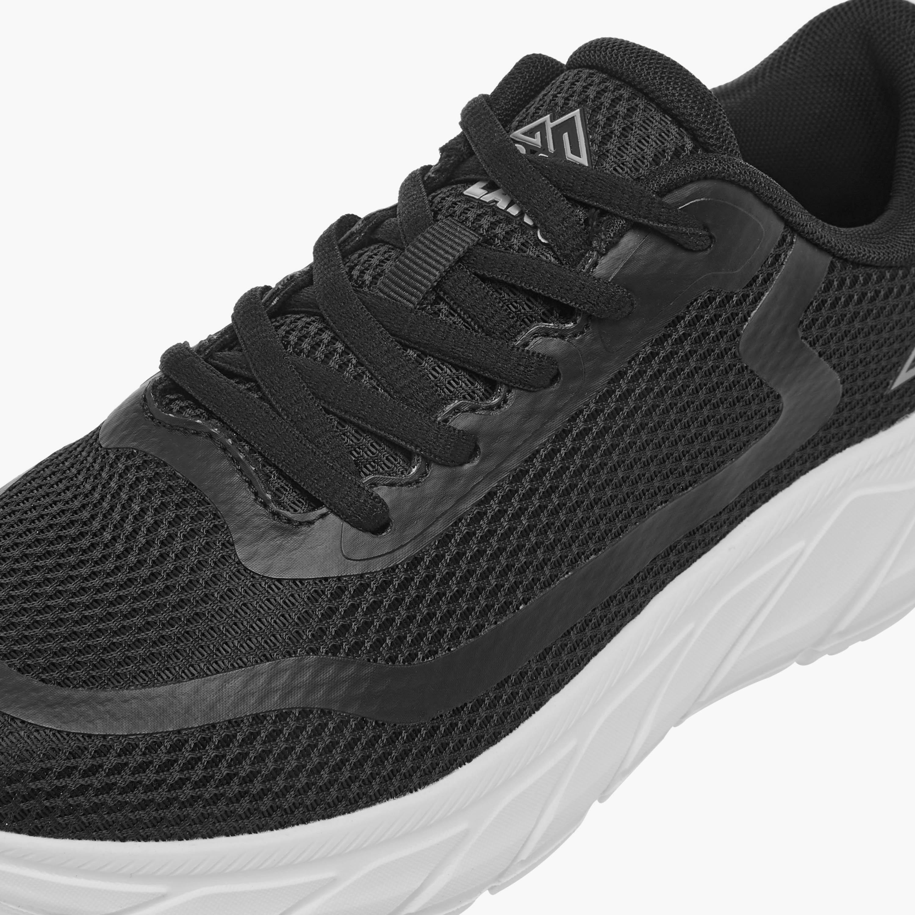 حذاء رياضي بألواح ورباط إغلاق من أوكلان من شو إكسبريس-women-shoes-sneakers-image-4