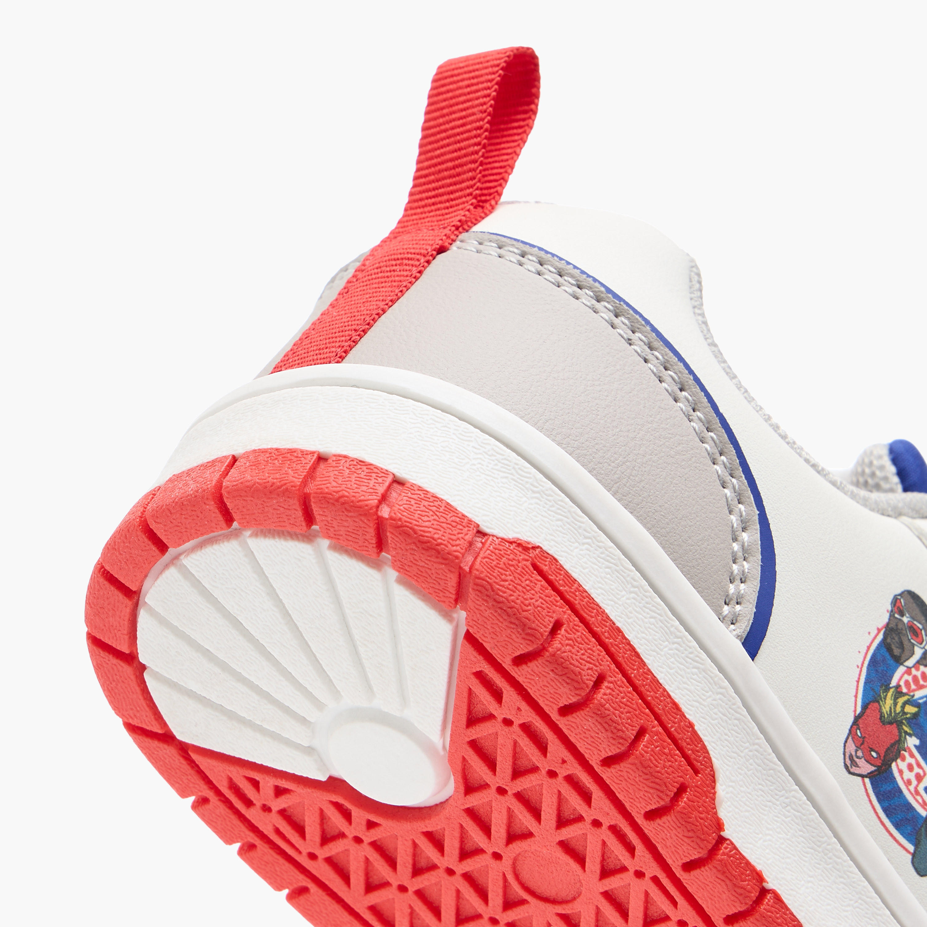حذاء سنيكرز بشريط إغلاق لاصق وطبعات أفينجرز-boys-shoes-sneakers-image-5
