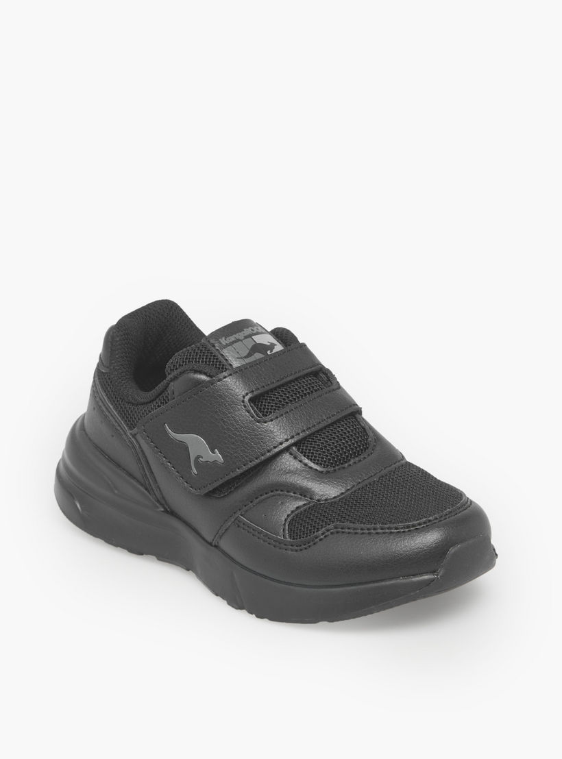 حذاء مدرسي بشريط إغلاق لاصق للأطفال من كانجاروز-boys-shoes-schoolshoes-image-2