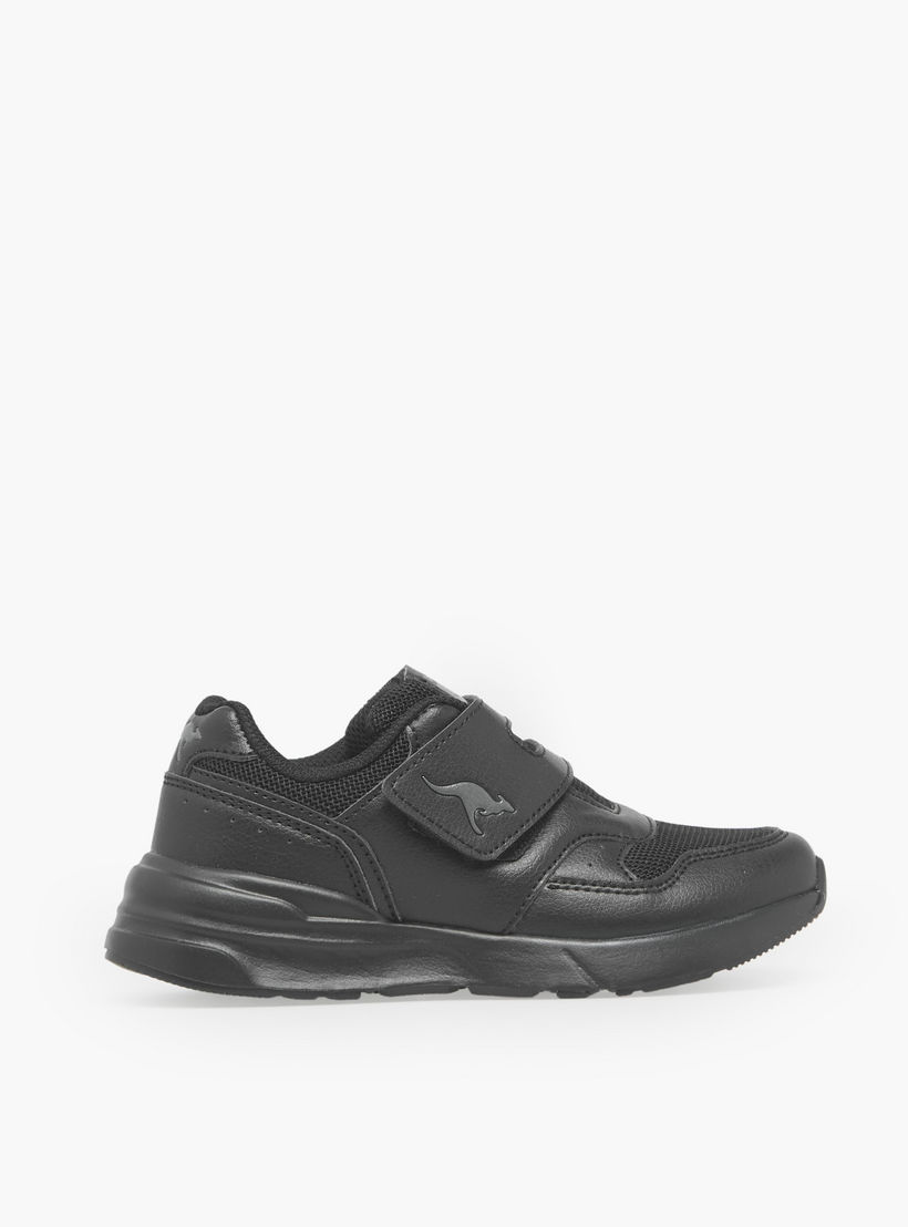 حذاء مدرسي بشريط إغلاق لاصق للأطفال من كانجاروز-boys-shoes-schoolshoes-image-3