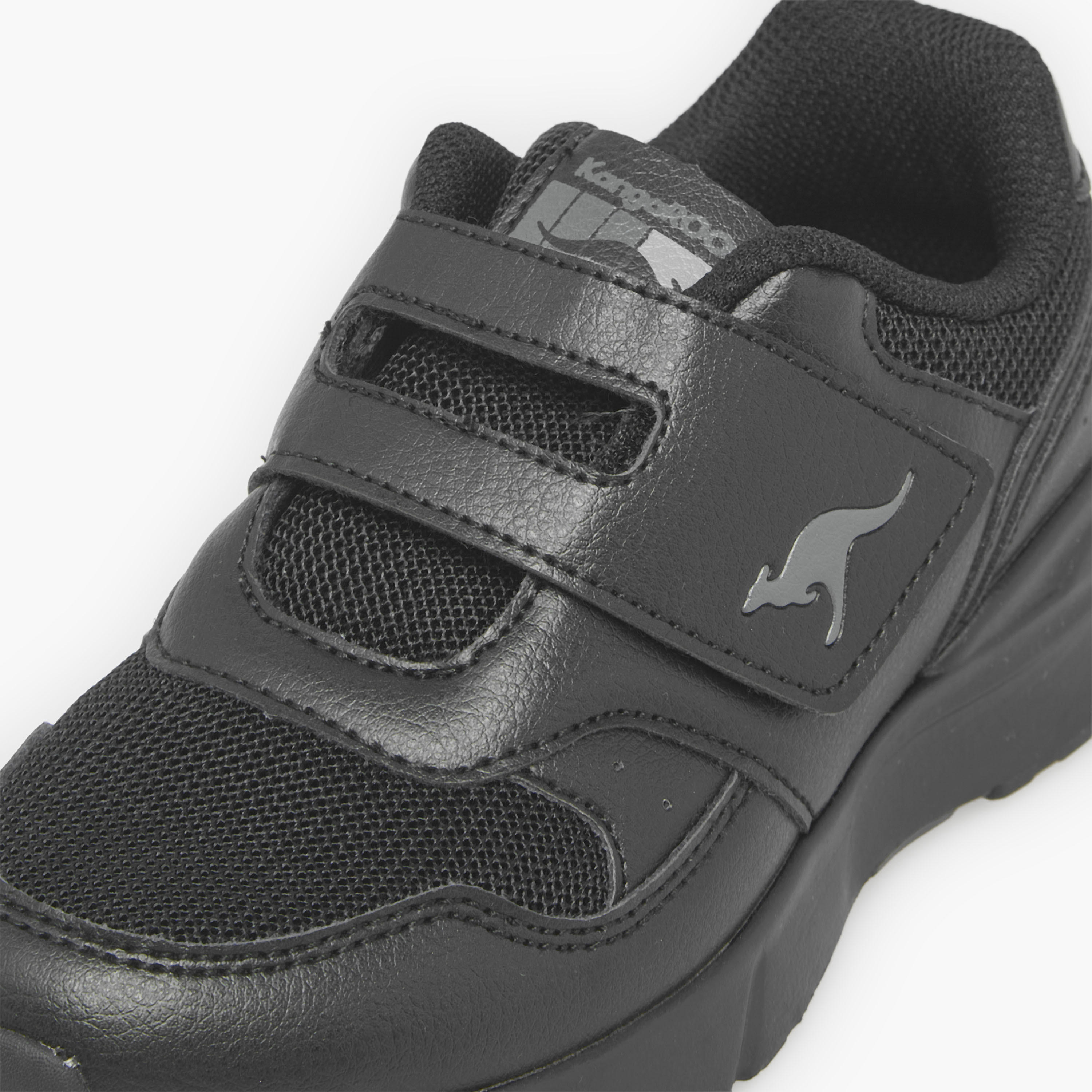 حذاء مدرسي بشريط إغلاق لاصق للأطفال من كانجاروز-boys-shoes-schoolshoes-image-7
