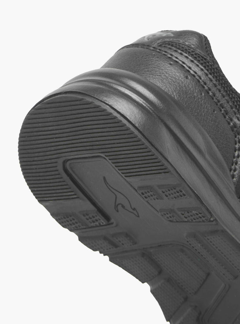 حذاء مدرسي بشريط إغلاق لاصق للأطفال من كانجاروز-boys-shoes-schoolshoes-image-8