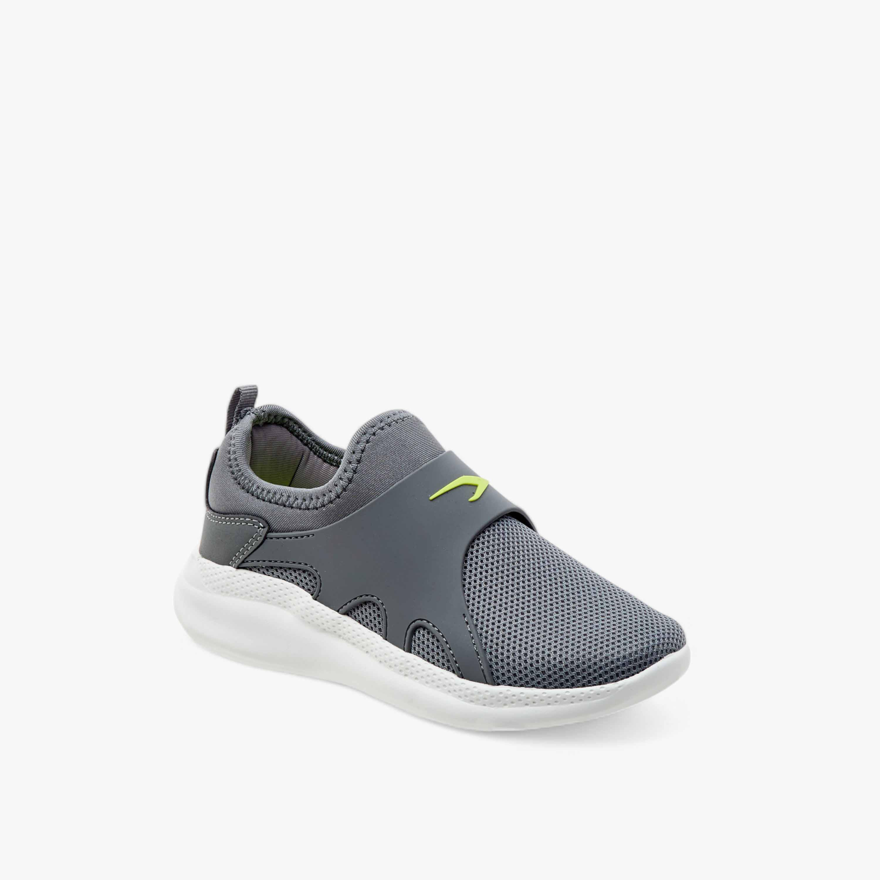 Dash Pull Tab Detail Slip-On Sports Shoes-boys-shoes-sneakers-image-2