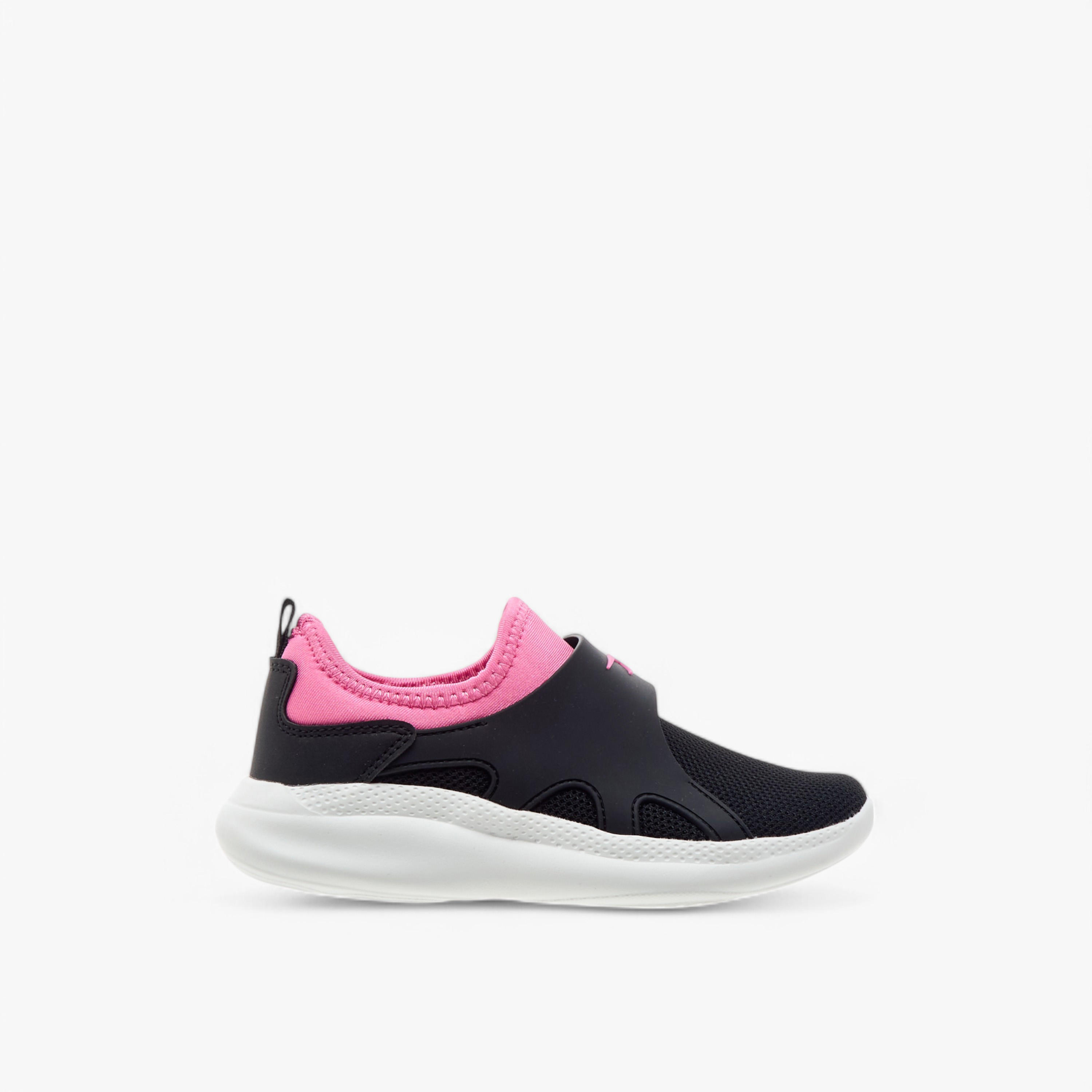 Dash Logo Detail Slip-On Sports Shoes-girls-shoes-sports-image-3