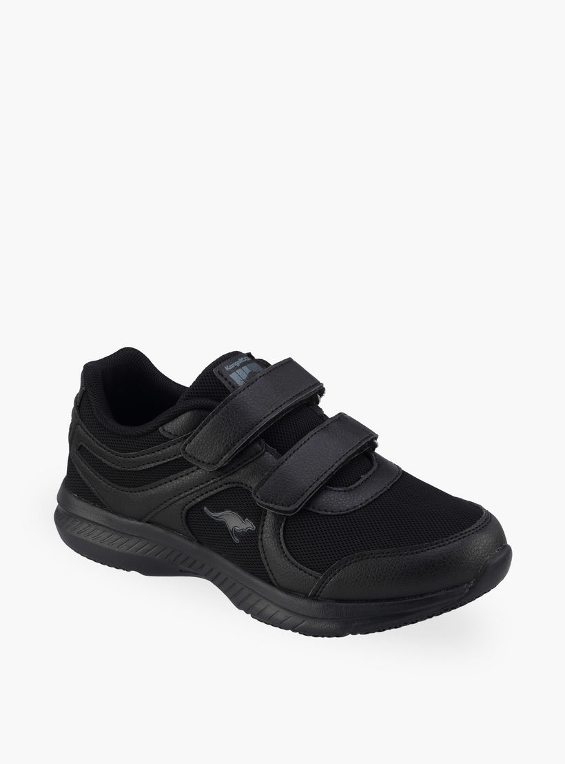 حذاء مدرسي بشريط إغلاق لاصق للأطفال من كانغاروز-boys-shoes-schoolshoes-image-2