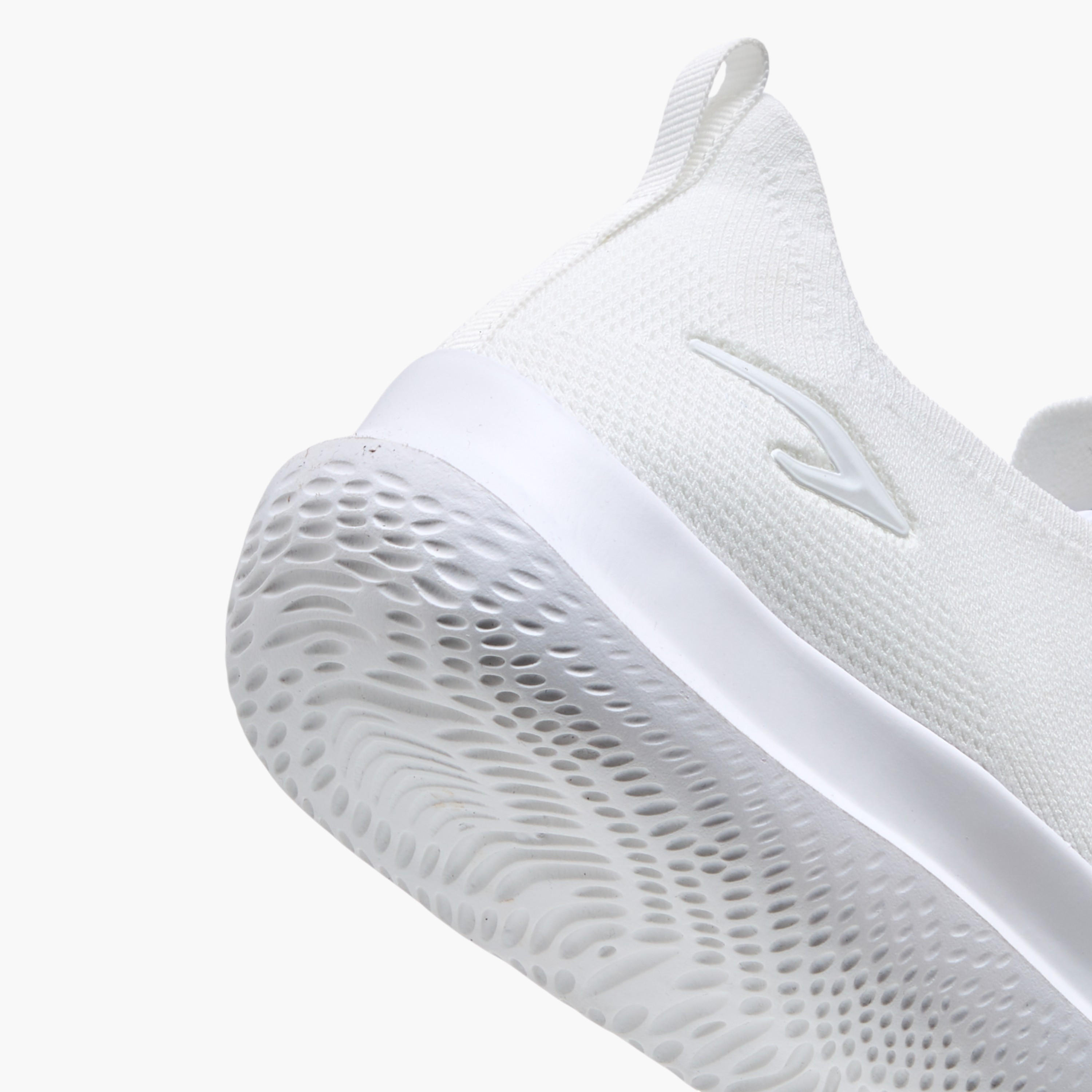 Dash Logo Detail Slip-On Sports Shoes-women-shoes-sneakers-image-5