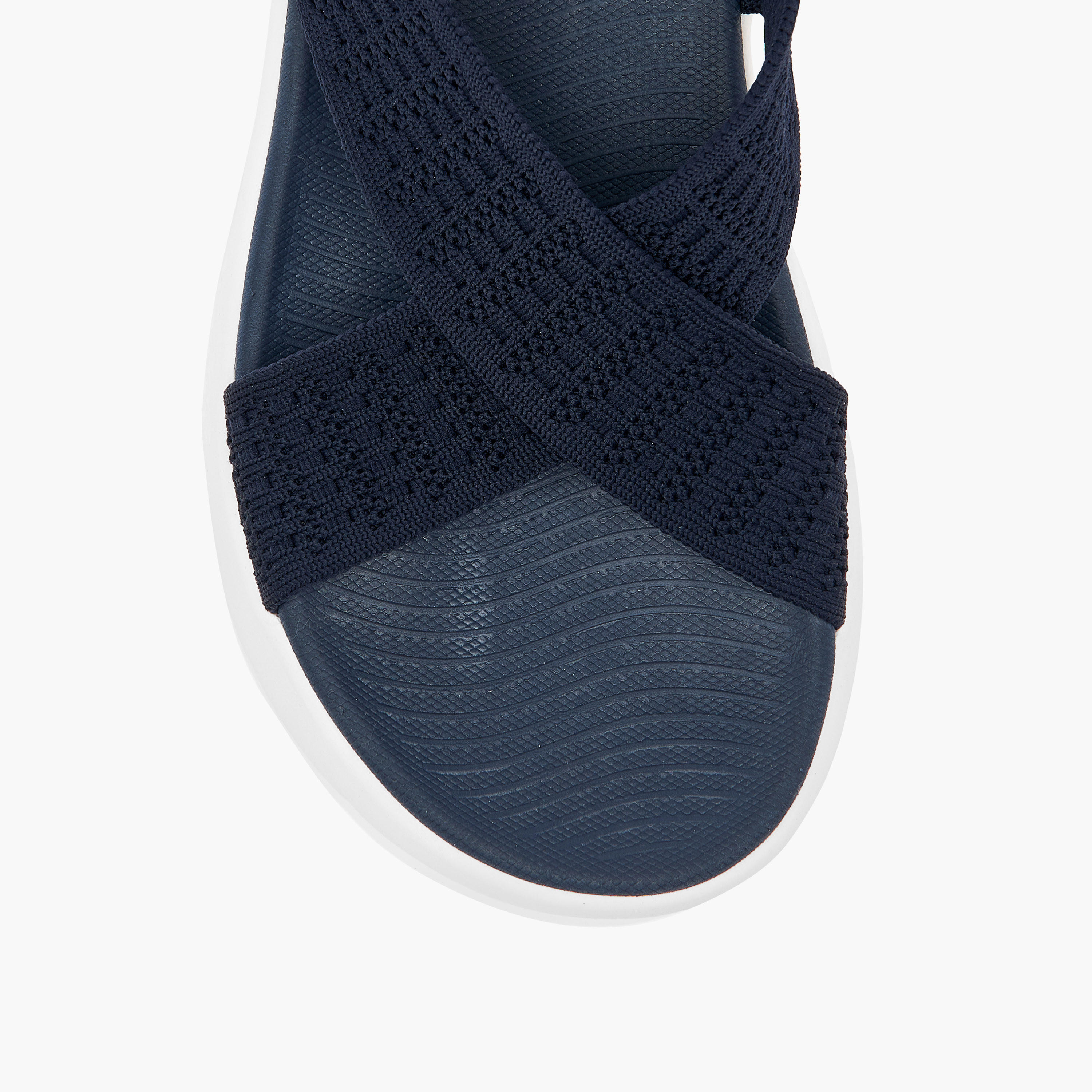 صندل بأحزمة متقاطعة بارز الملمس سهل الارتداء للنساء من كابا-women-shoes-flats-sandals-image-3