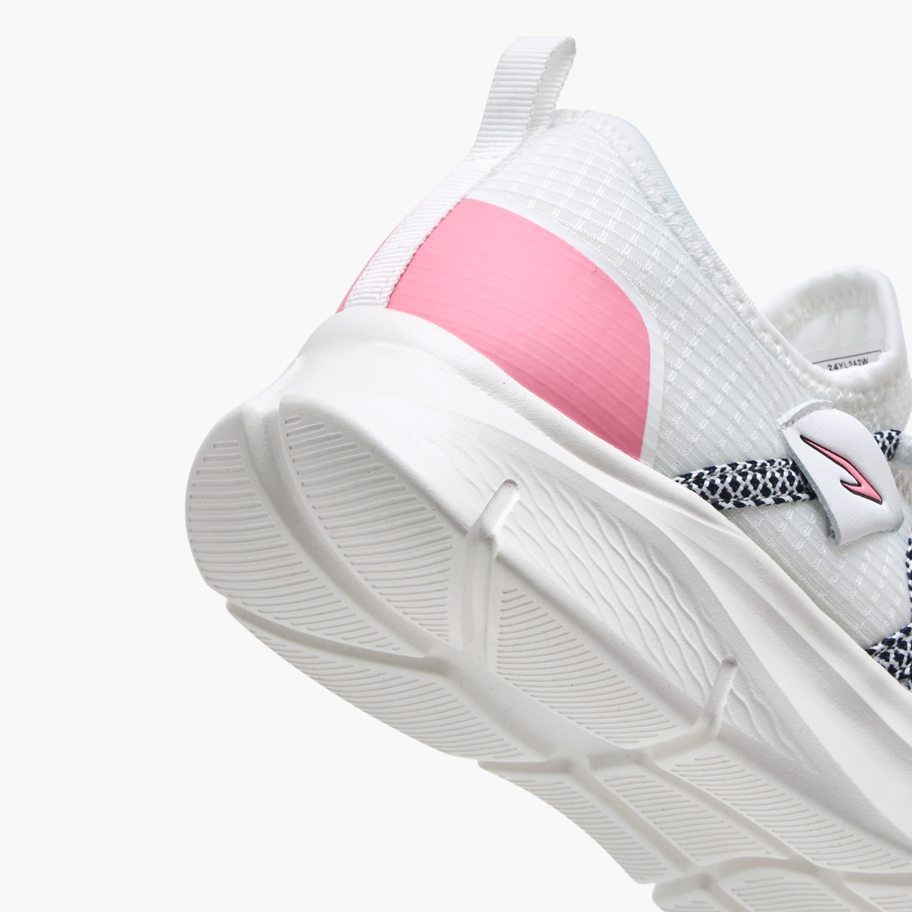 Dash Logo Detail Sports Shoes with Lace-Up Closure-women-shoes-sneakers-image-5