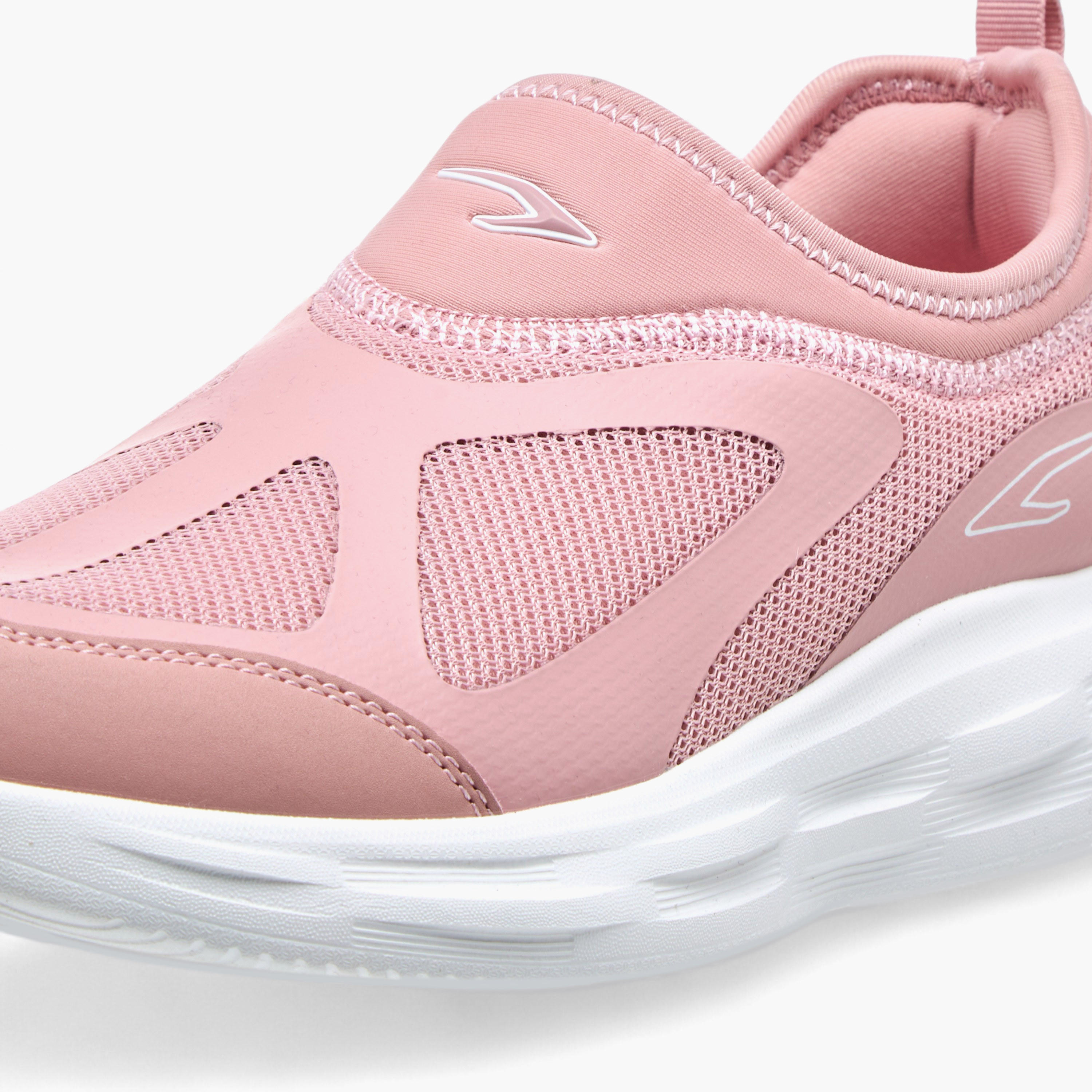 Dash Logo Detail Slip-On Sports Shoes-women-shoes-sneakers-image-4