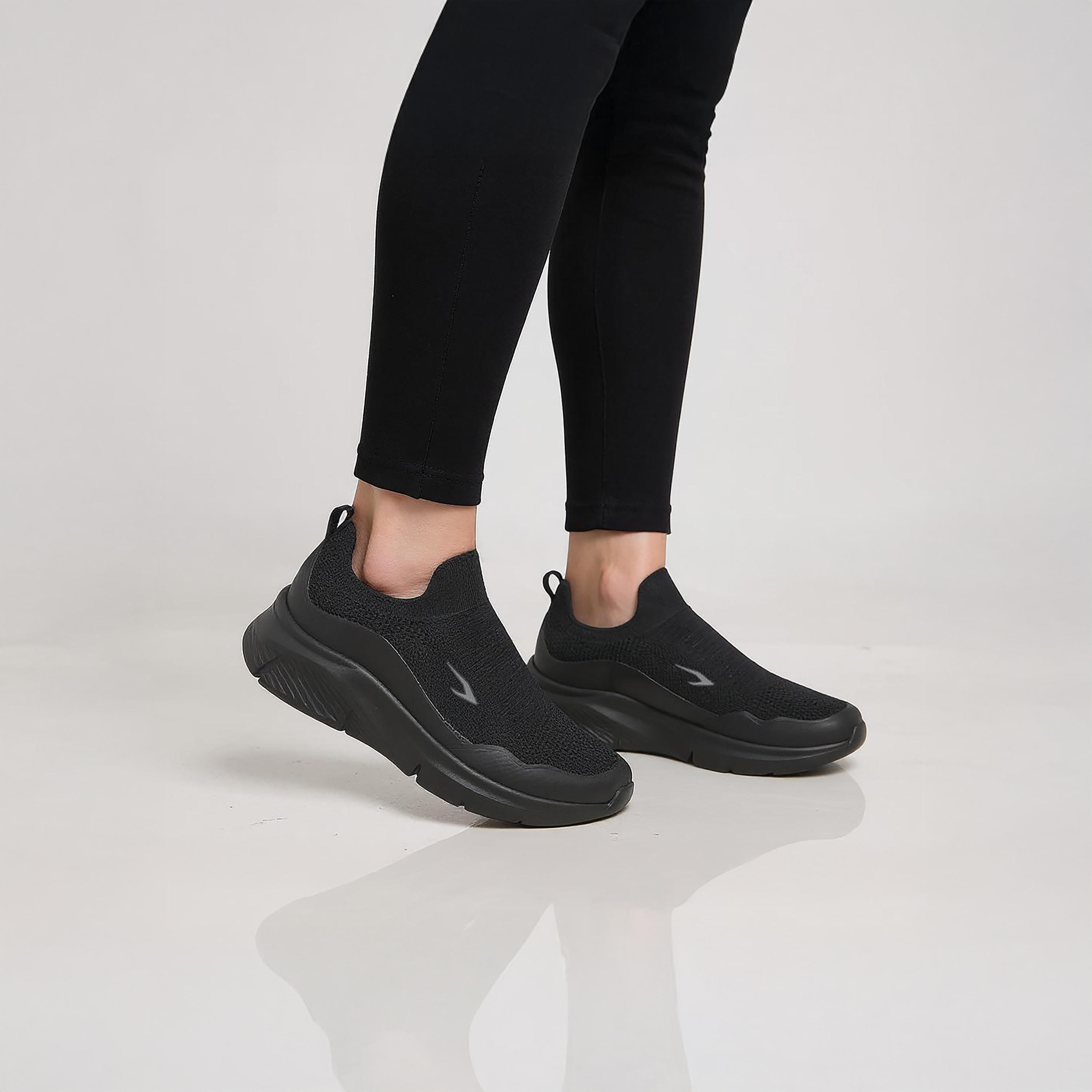 Dash Logo Detail Slip-On Sports Shoes-women-shoes-sports-image-3