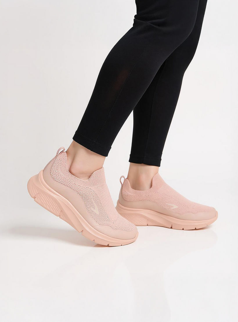 حذاء رياضي سهل الارتداء بشعار من داش-women-shoes-sports-image-3
