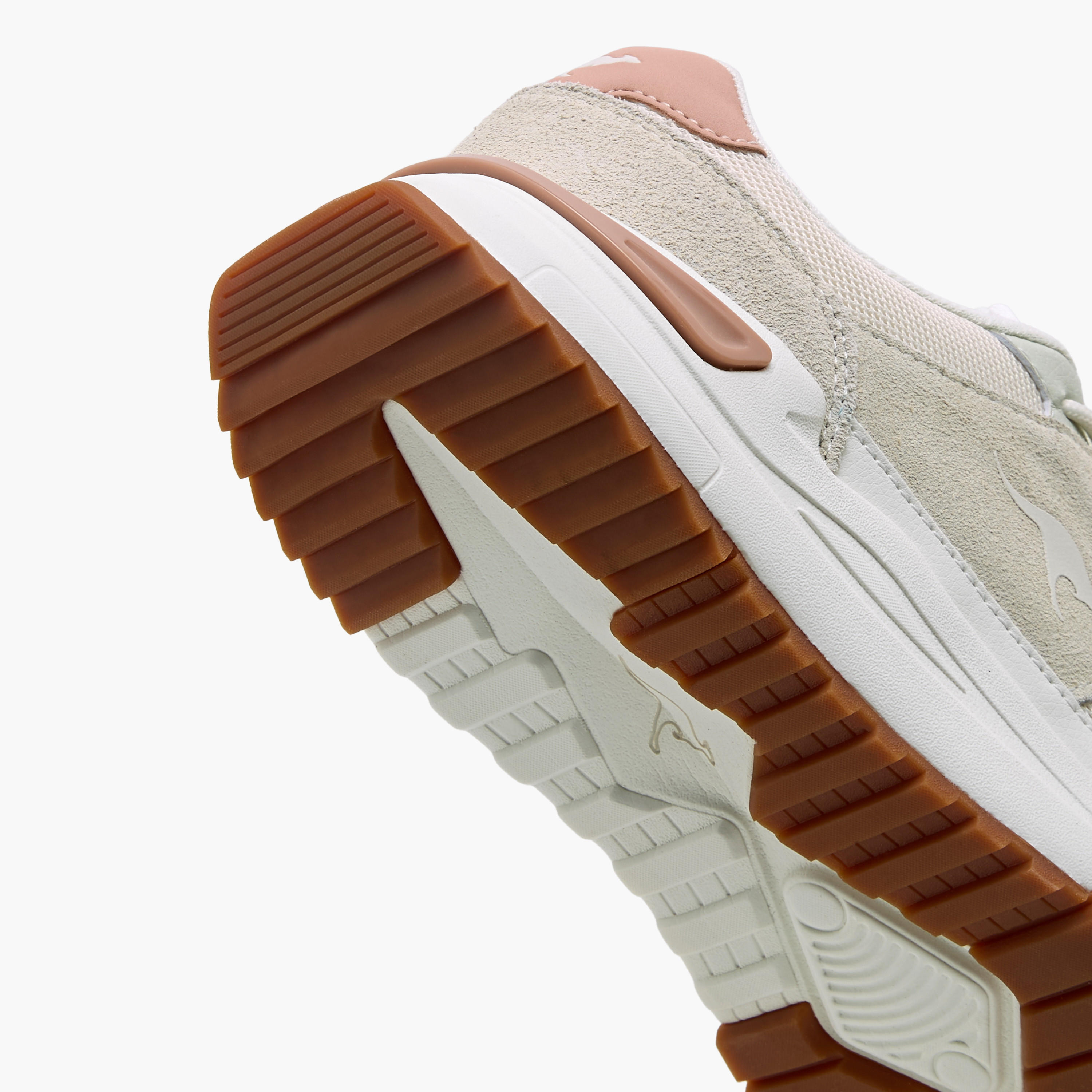 حذاء رياضي برباط إغلاق للنساء من كانجاروز-women-shoes-sports-image-5