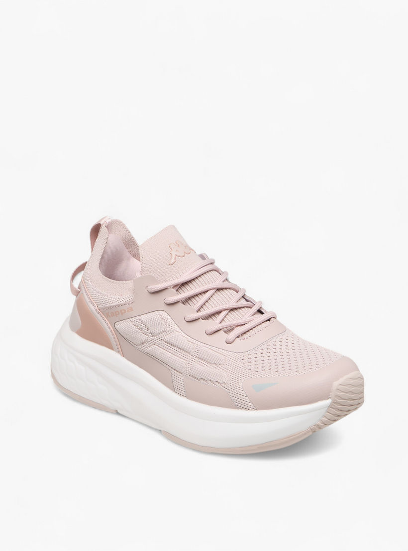 حذاء رياضي برباط إغلاق وطبعات شعار للنساء من كابا-women-shoes-sports-image-4