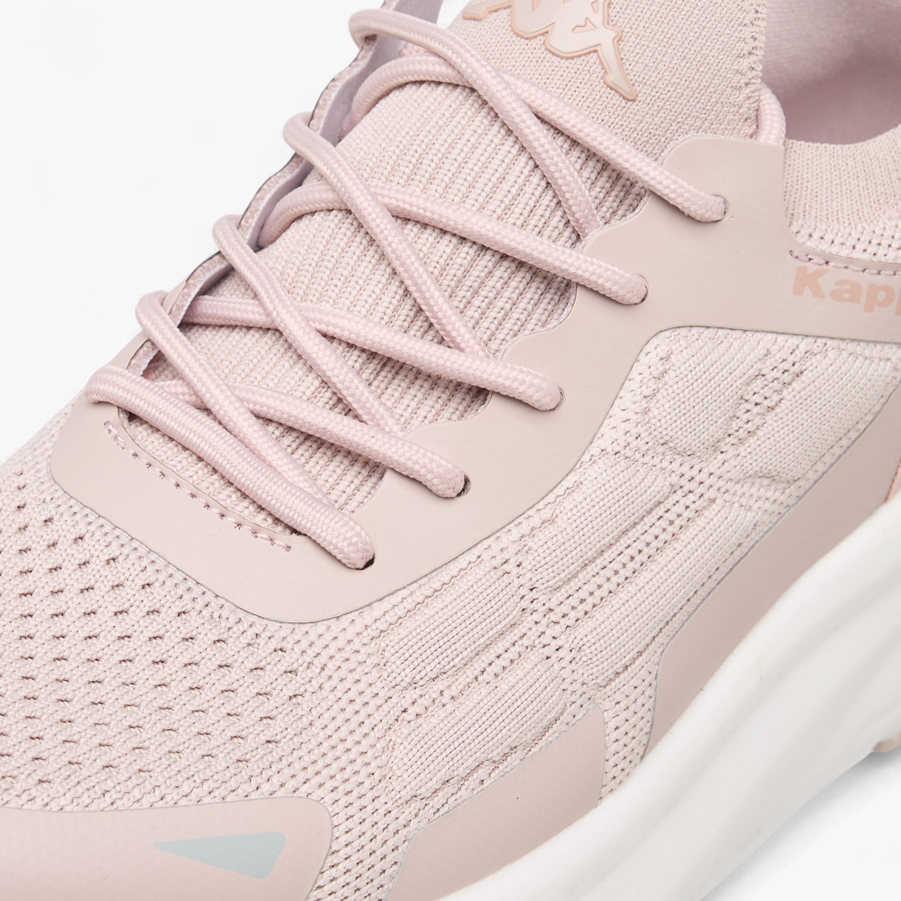 حذاء رياضي برباط إغلاق وطبعات شعار للنساء من كابا-women-shoes-sports-image-6