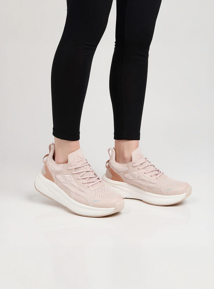 حذاء رياضي برباط إغلاق وطبعات شعار للنساء من كابا-women-shoes-sports-image-3