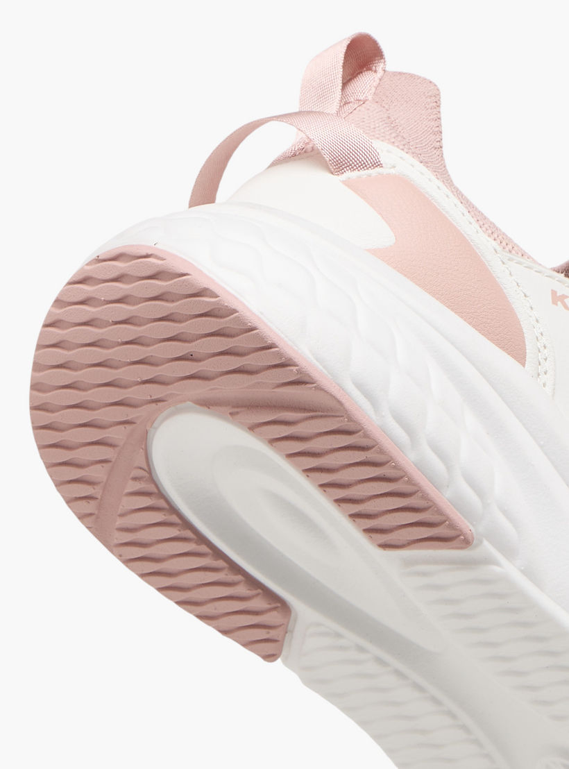 حذاء رياضي برباط إغلاق وطبعات شعار للنساء من كابا-women-shoes-sports-image-7