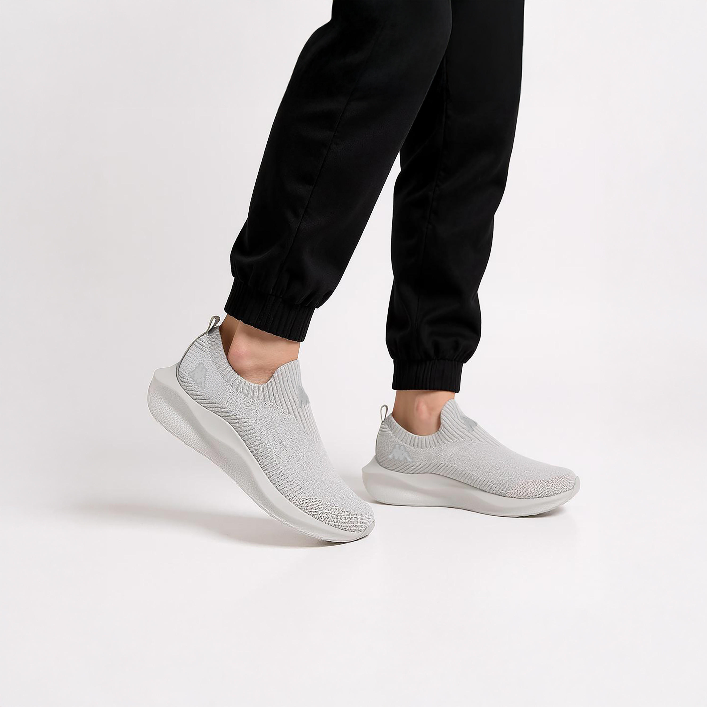 حذاء رياضي بارز الملمس سهل الارتداء بلسان سحب للرجال من كابا-men-shoes-sneakers-image-3