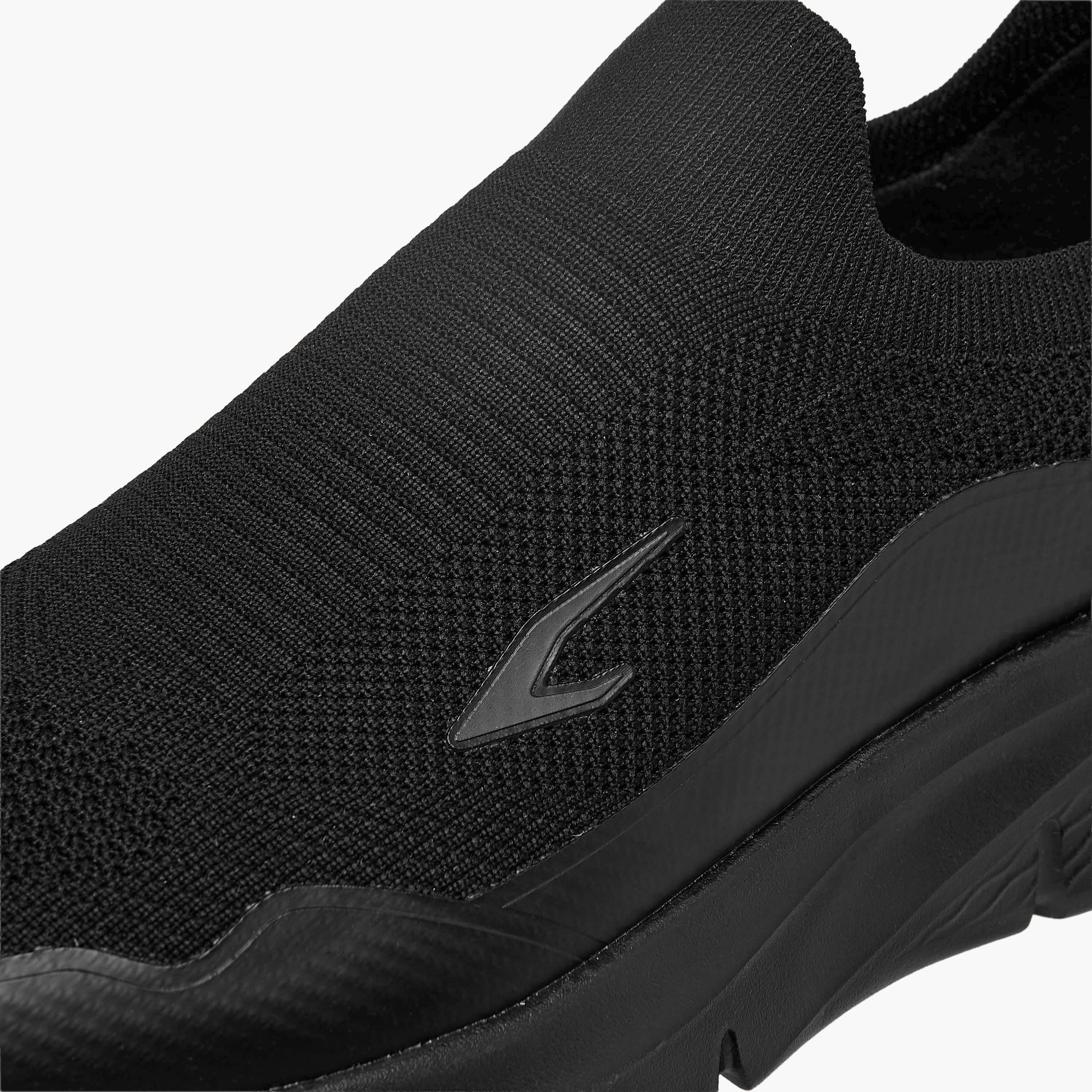 حذاء رياضي سهل الارتداء للرجال من داش-sports-men-shoes-image-4