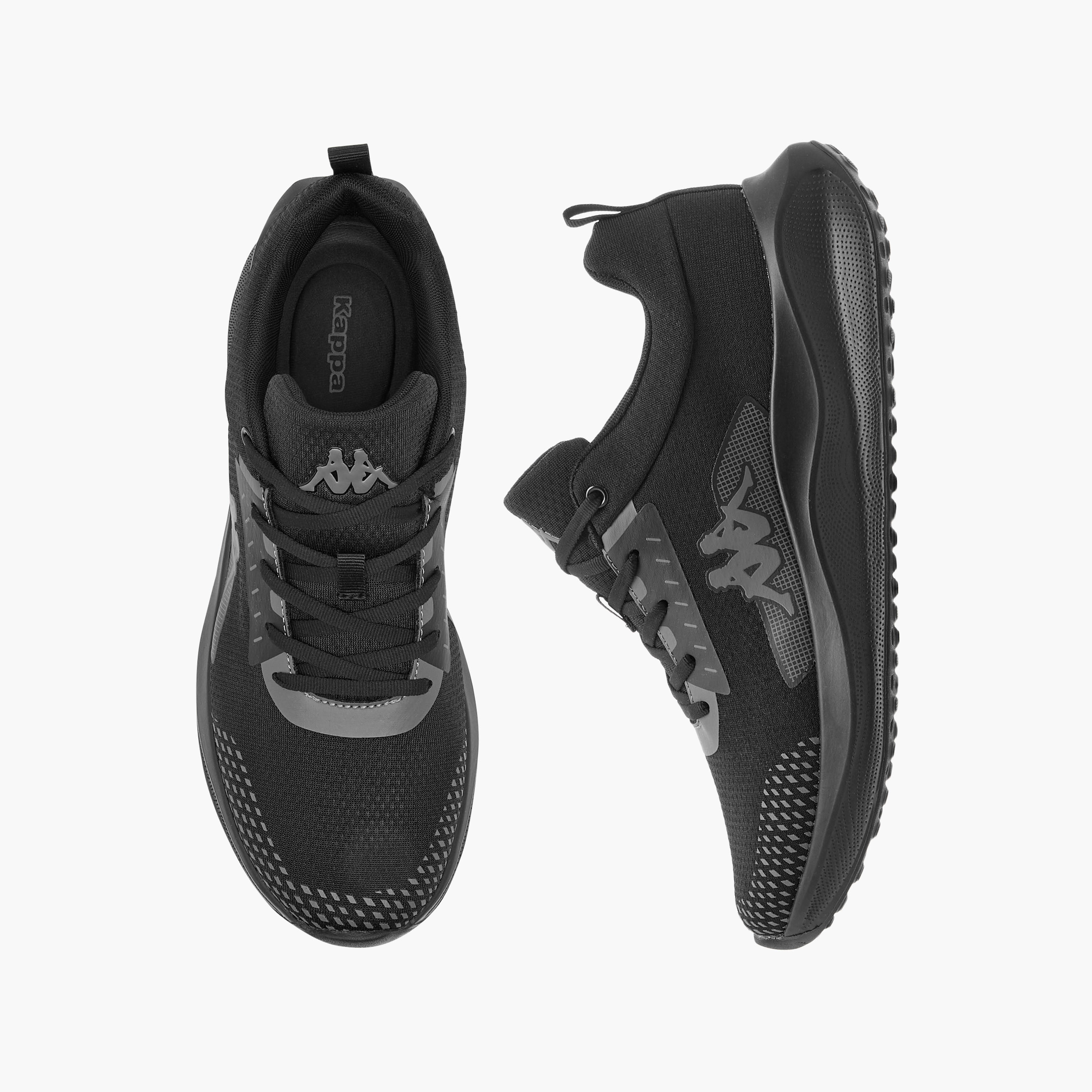 حذاء رياضي بشعار ورباط إغلاق للرجال من كابا-sports-men-shoes-image-1