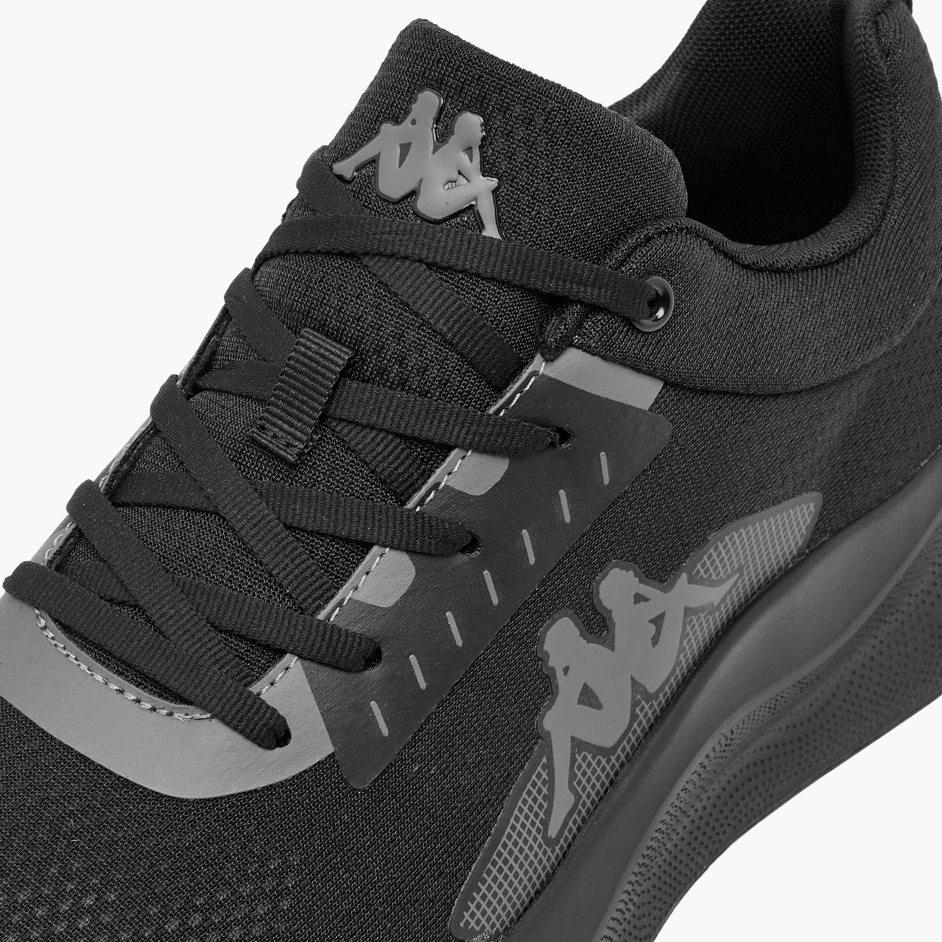 حذاء رياضي بشعار ورباط إغلاق للرجال من كابا-sports-men-shoes-image-6