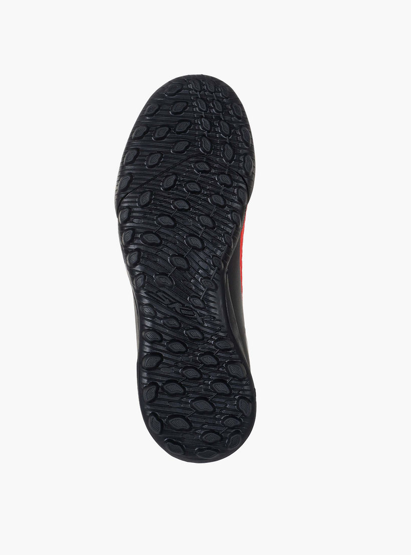 حذاء لكرة القدم برباط للأولاد من سكيتشرز-sports-boys-shoes-image-4