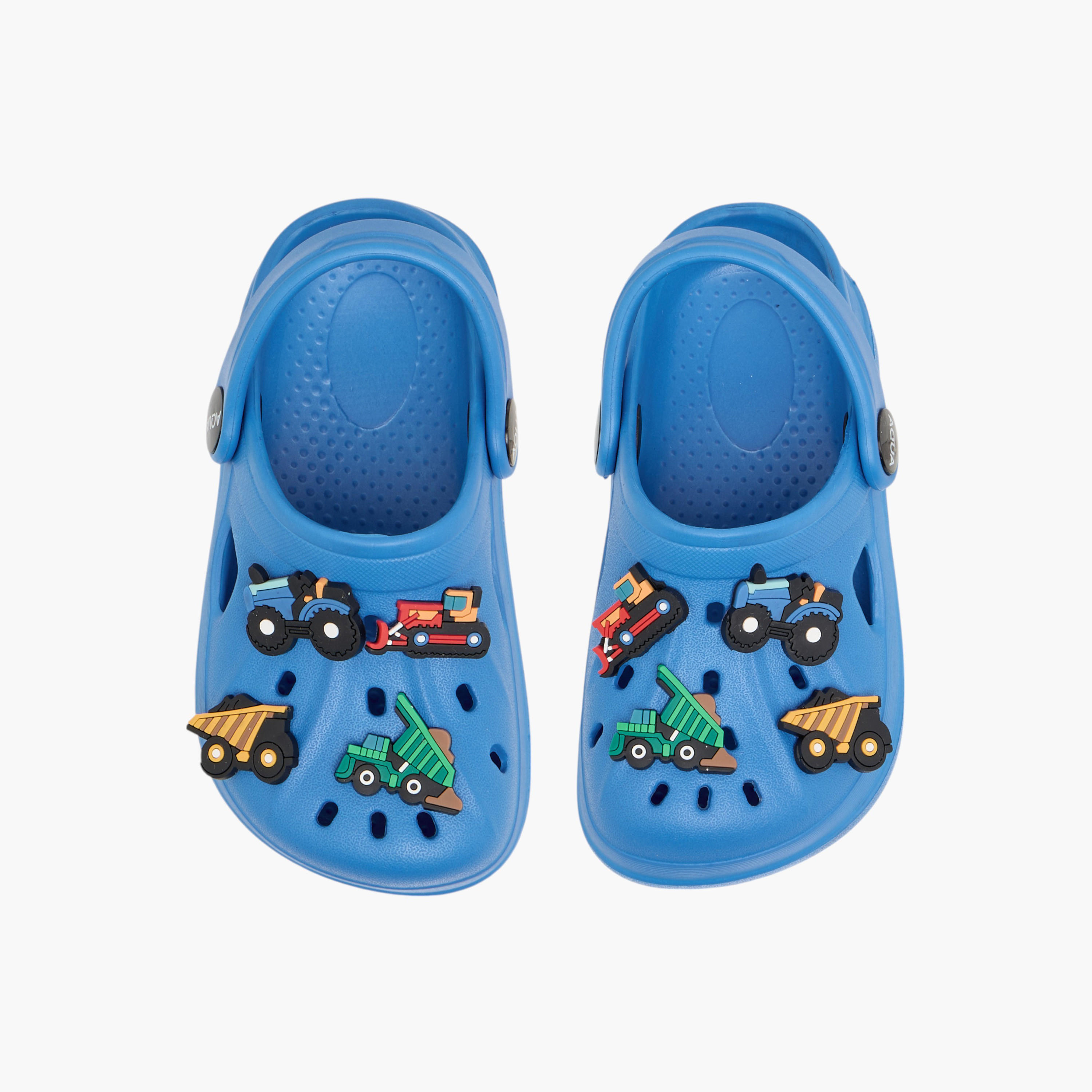 صندل كلوج بتزيينات جيبيتز وحزام خلفي من أكوا-boys-shoes-sandals-image-1