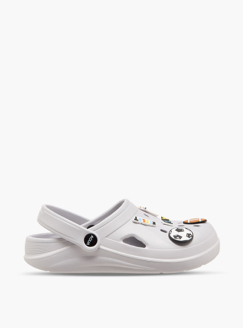 حذاء كلوج مزين بطبعة رياضية للأولاد من أكوا-boys-shoes-sandals-image-3