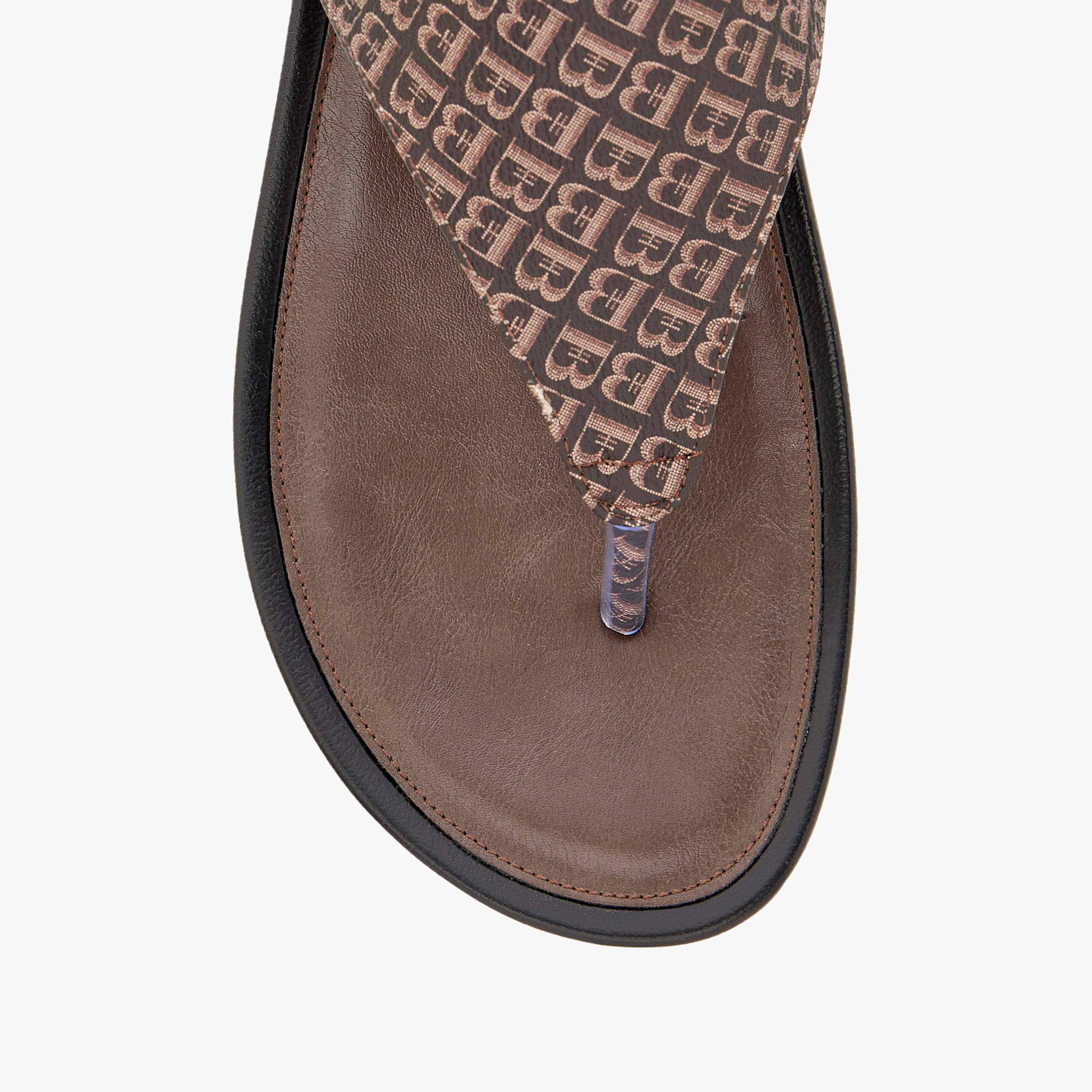 صندل مريح سهل الارتداء بكعب ويدج وطبعات مونوجرام من فلورا بيلا-women-shoes-sandals-heeled-image-4