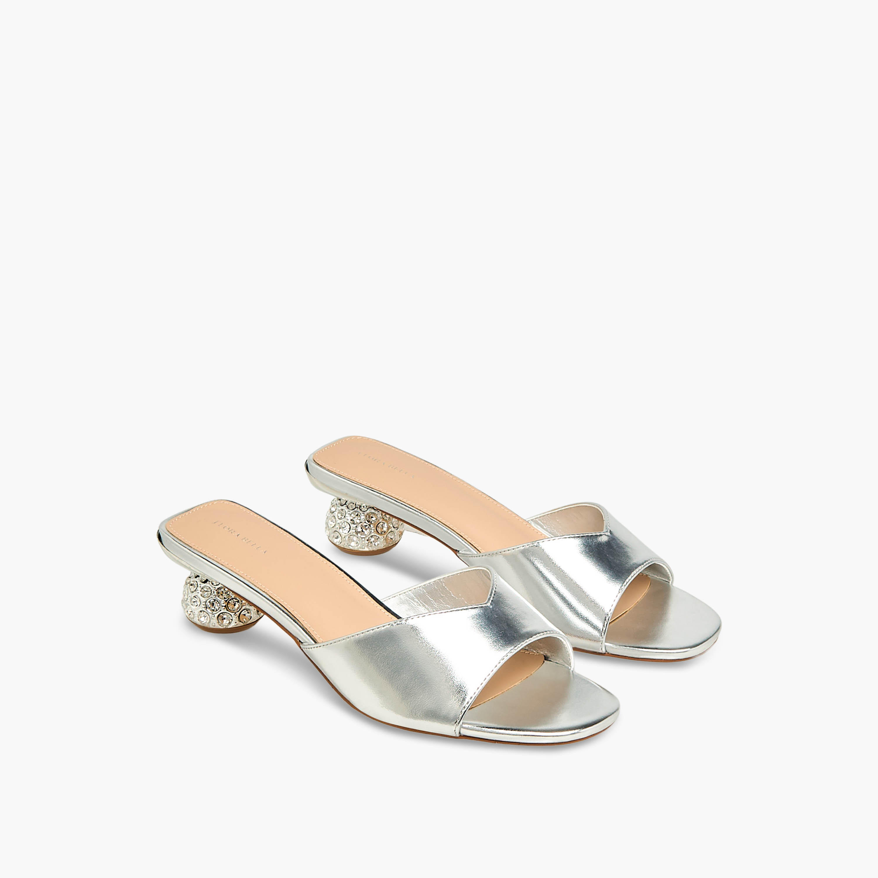 صندل سهل الارتداء بكعب مزين للنساء من فلورا بيلا-women-shoes-sandals-heeled-image-1