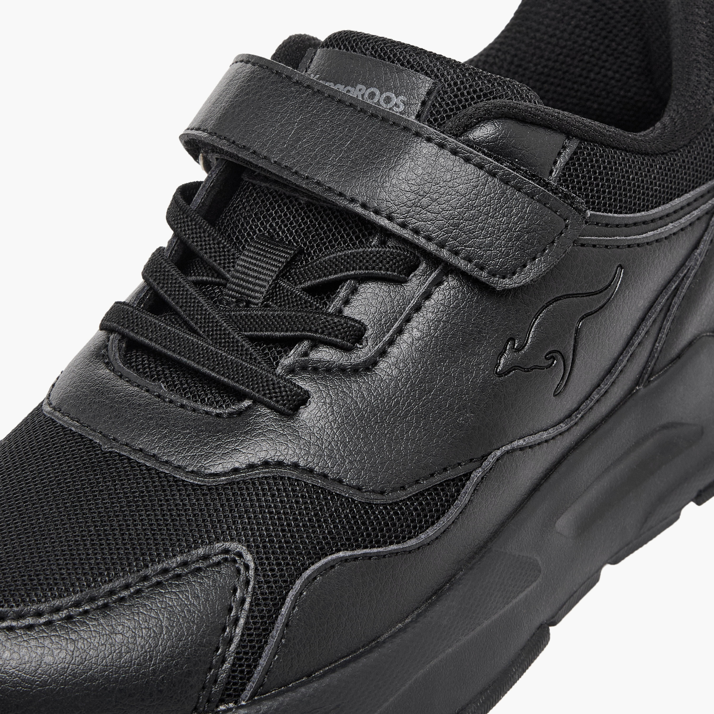 حذاء مدرسي للأطفال بشريط إغلاق لاصق من كانغاروز-sports-boys-shoes-image-7