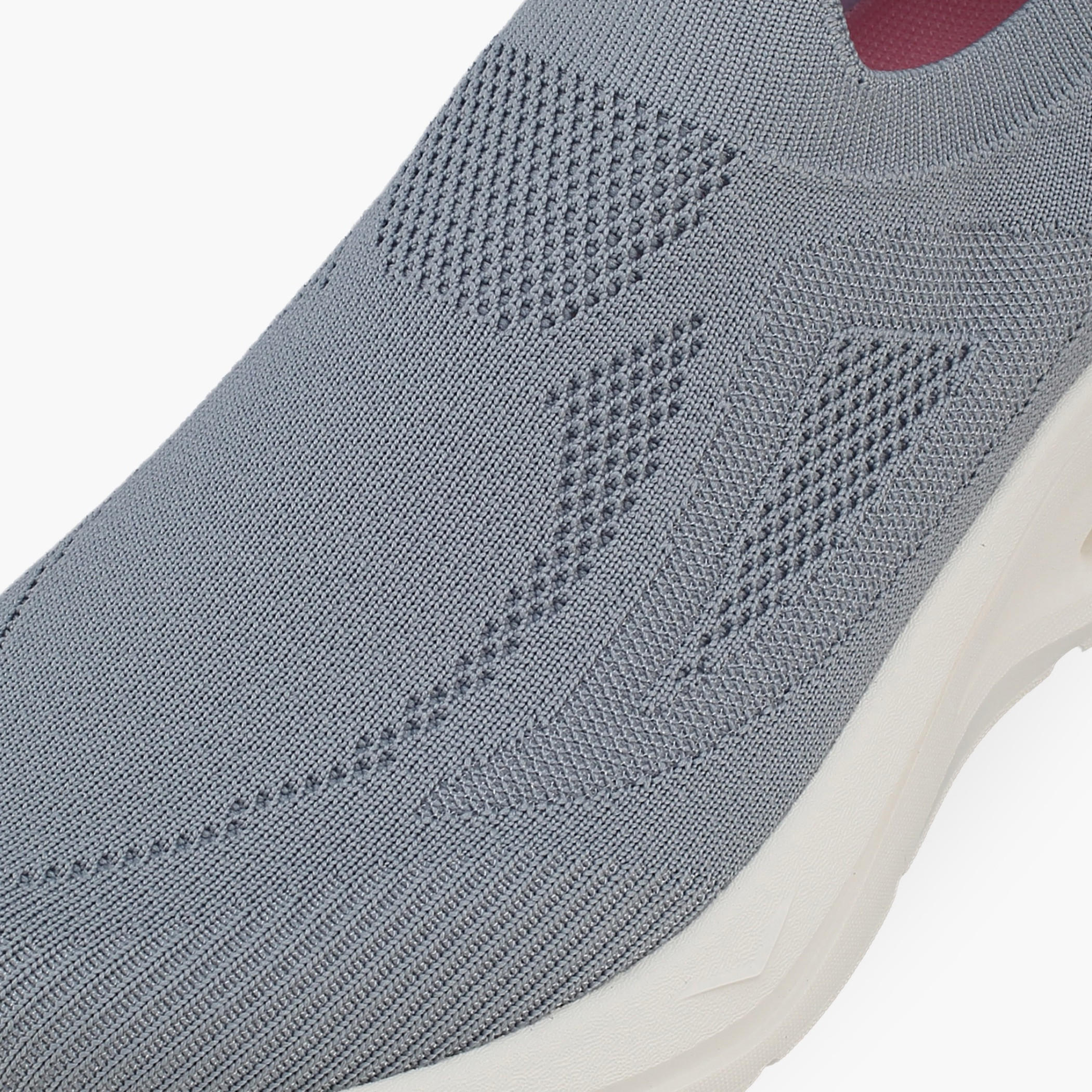 Dash Women Slip-On Sports Shoes-women-shoes-sneakers-image-4