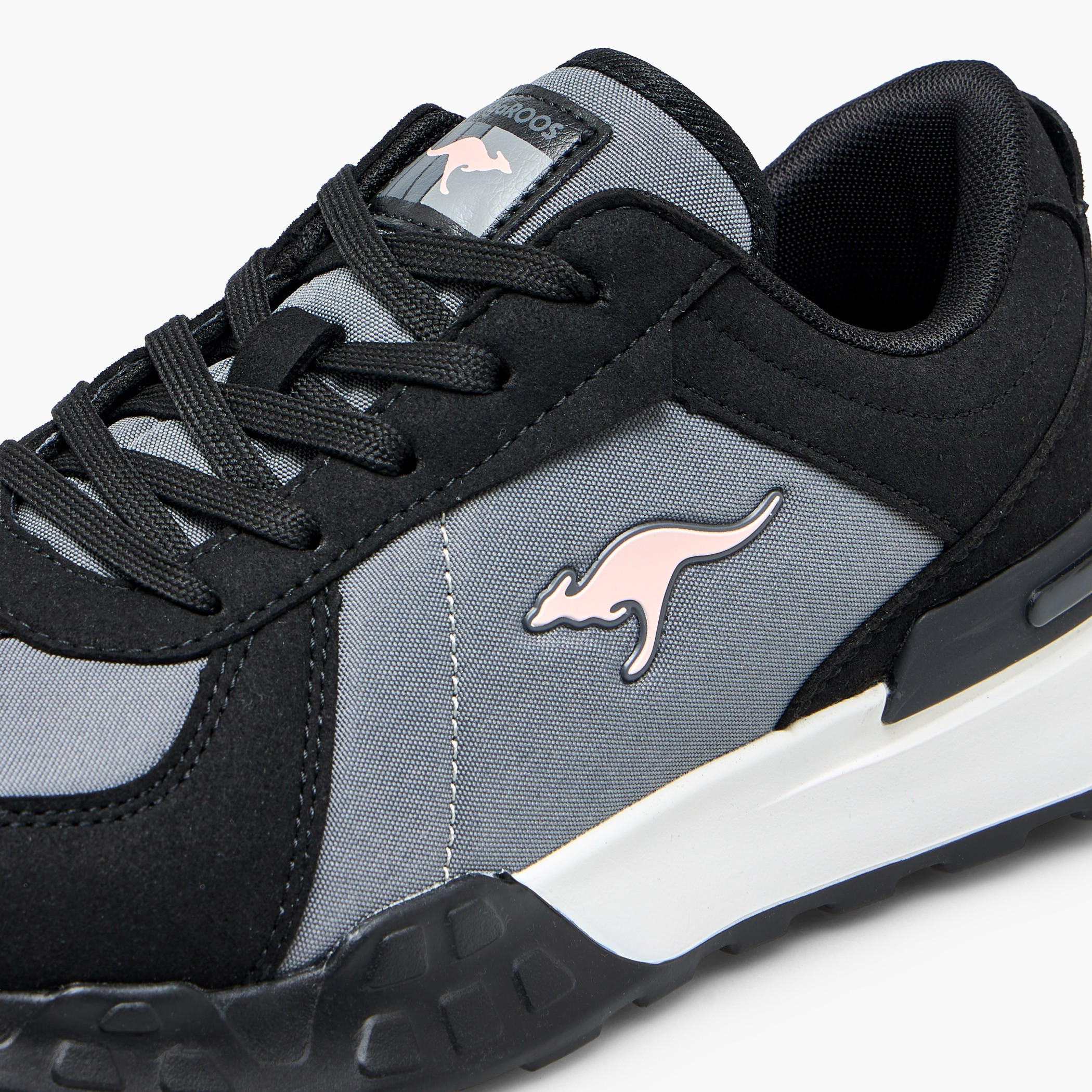 حذاء رياضي نسائي برباط من كانغاروز-women-shoes-sports-image-7