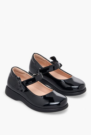 حذاء مدرسي بشريط إغلاق لاصق وفيونكة للبنات من فلورا بيلا-girls-shoes-schoolshoes-image-1