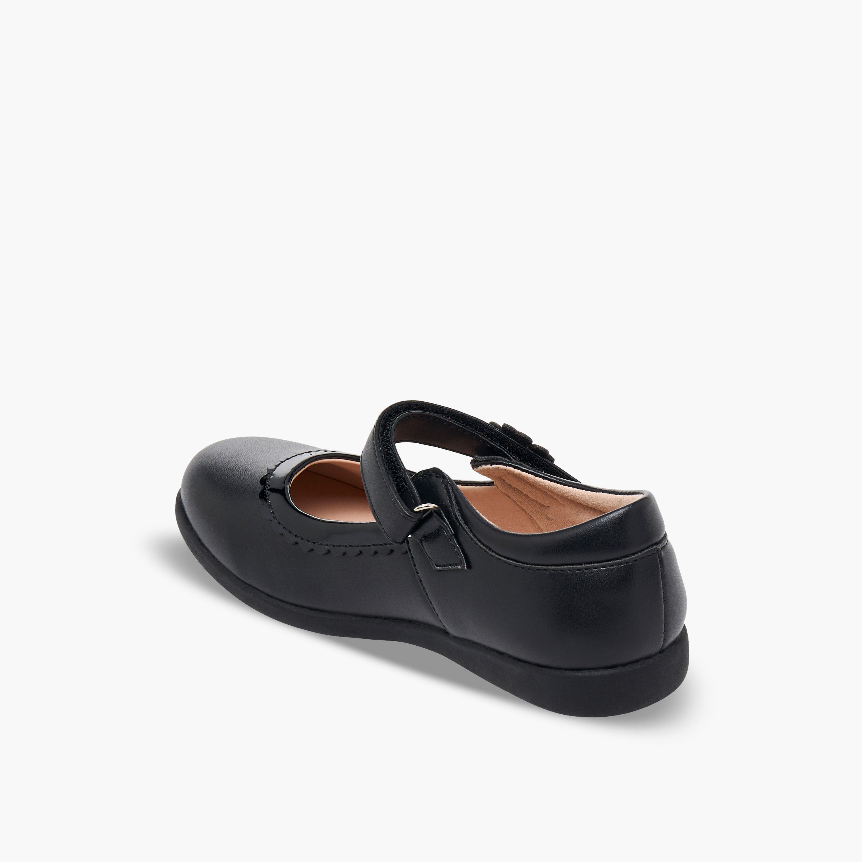 حذاء مدرسية للبنات بشريط إغلاق لاصق وتفاصيل زهرية من فلورا بيلا-girls-shoes-maryjanes-image-5