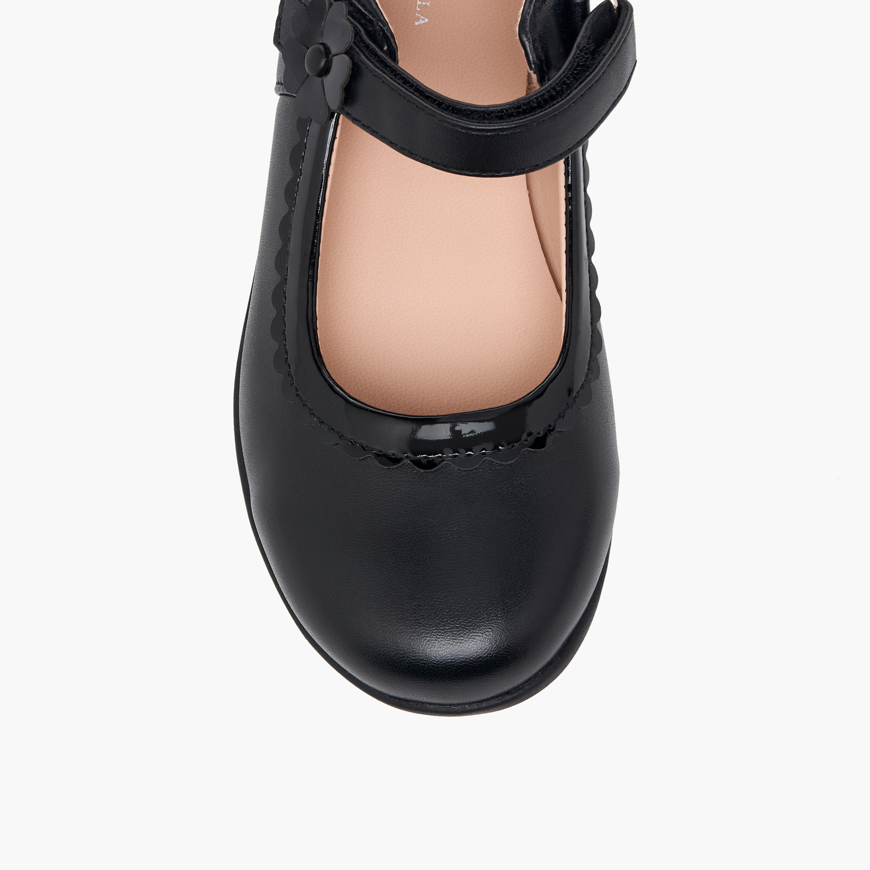 حذاء مدرسية للبنات بشريط إغلاق لاصق وتفاصيل زهرية من فلورا بيلا-girls-shoes-maryjanes-image-7