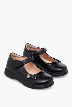 حذاء ماري جين مدرسي بشريط إغلاق لاصق بتفاصيل فيونكة للبنات من فلورا بيلا-girls-shoes-maryjanes-image-1