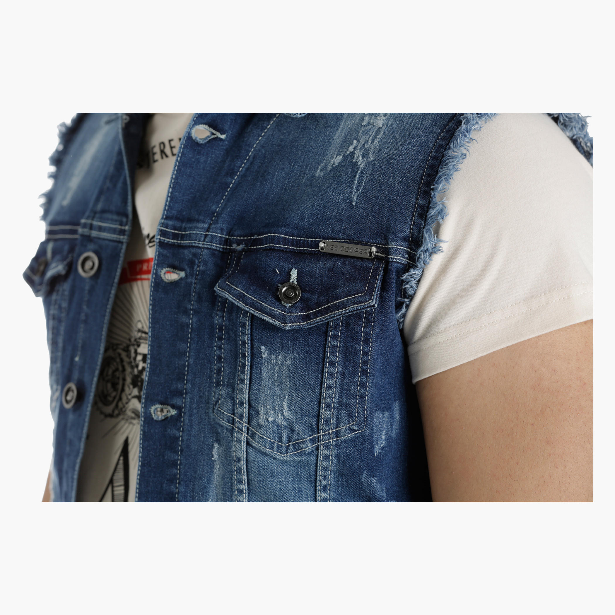 Lee Cooper Short Denim Jacket in Regular Fit-men-clothing-jacketsandblazers-jackets-image-4
