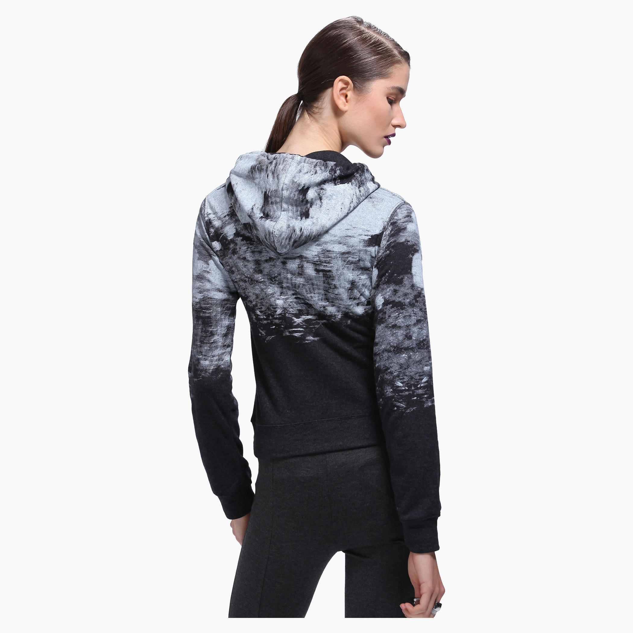 Lee Cooper Printed Sweatshirt with Hoodie and Long Sleeves-women-winterwear-hoodiesandsweatshirts-sweatshirts-image-2